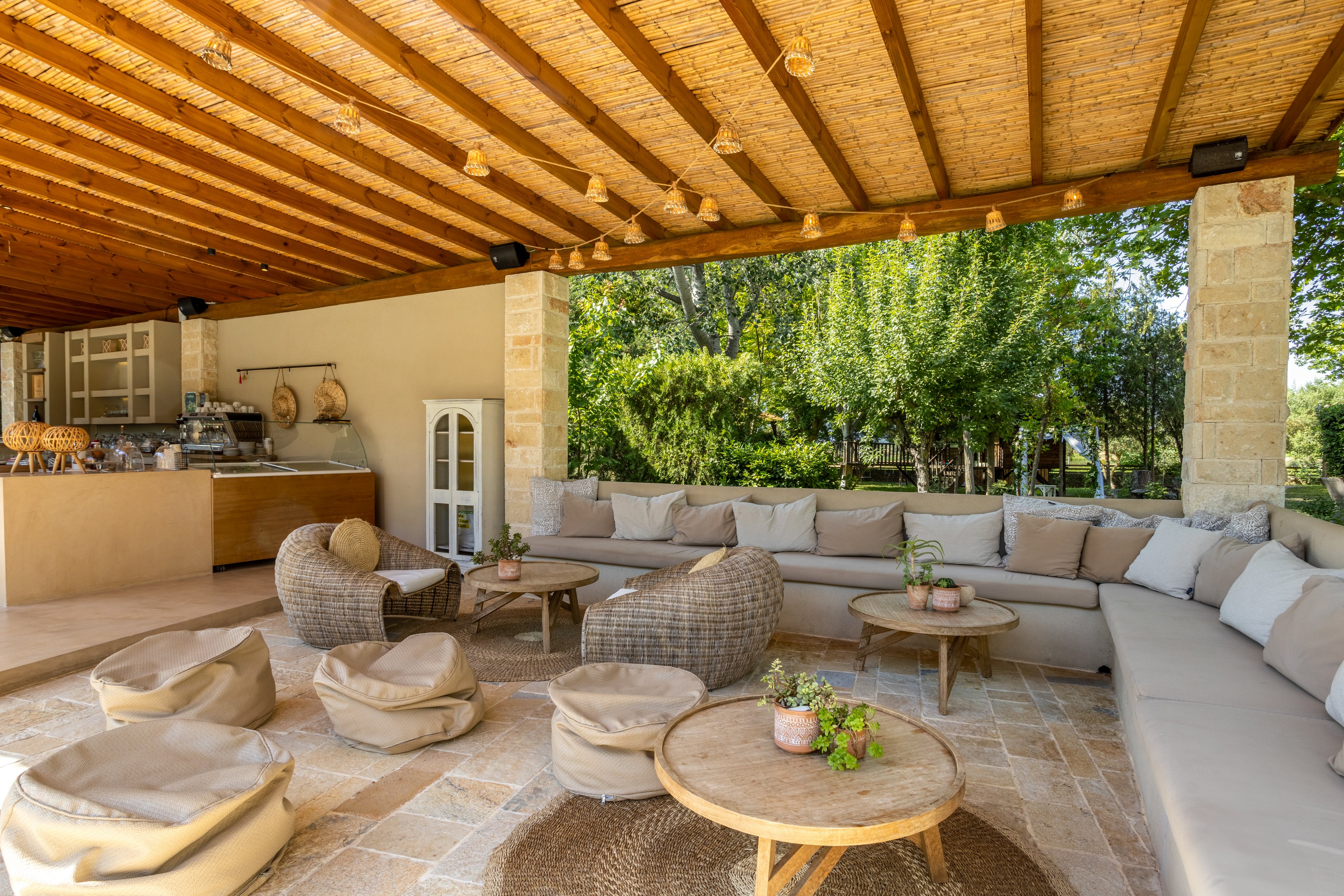 Petrino Suites Hotel