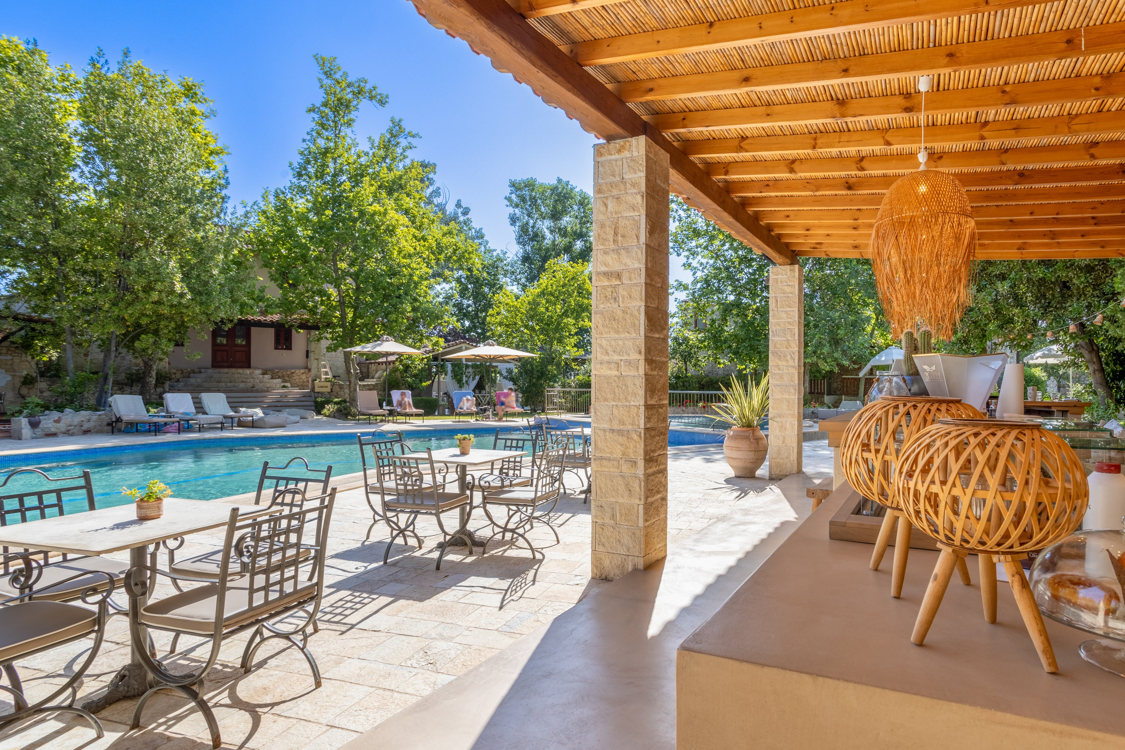 Petrino Suites Hotel