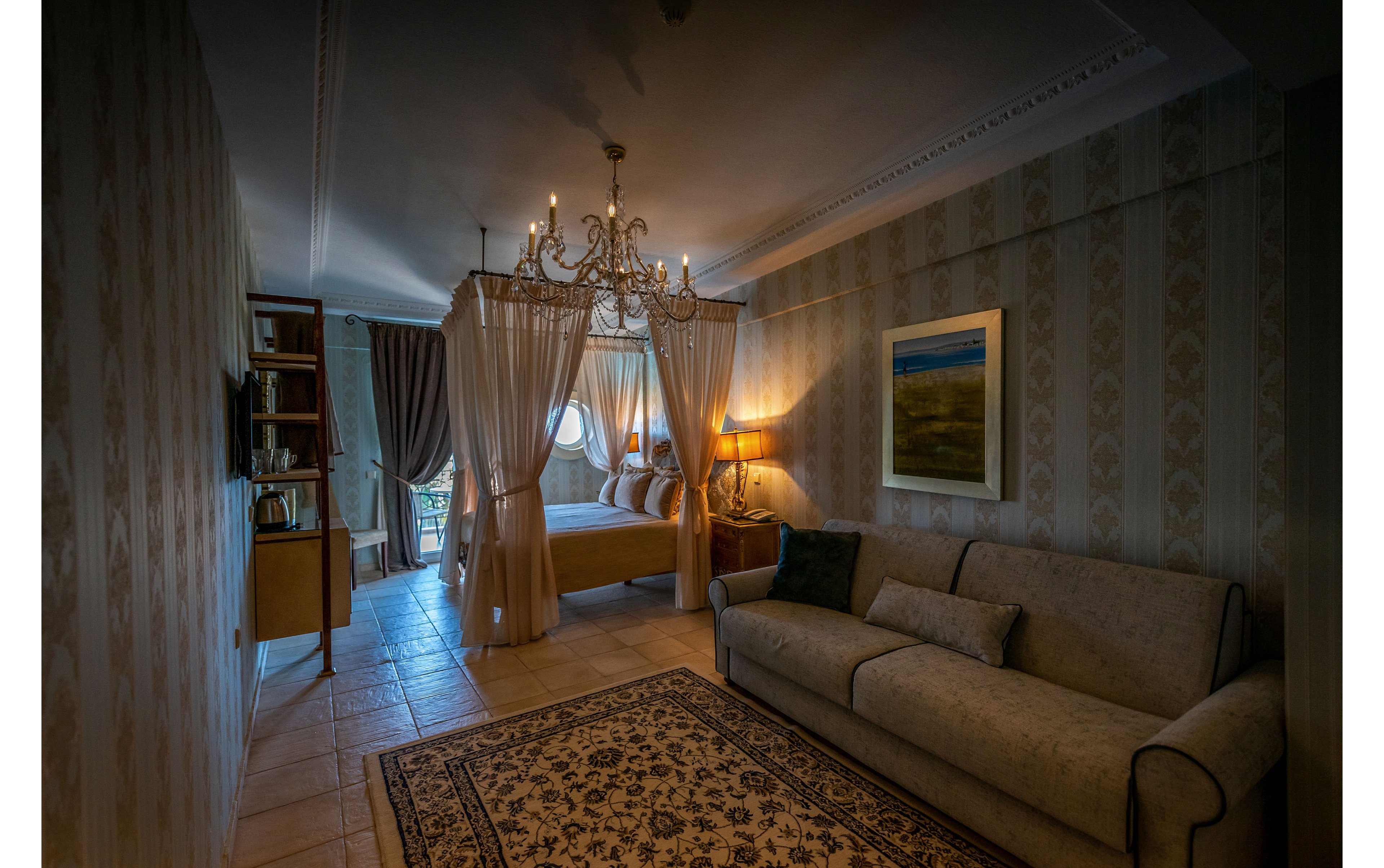 Achtis Hotel