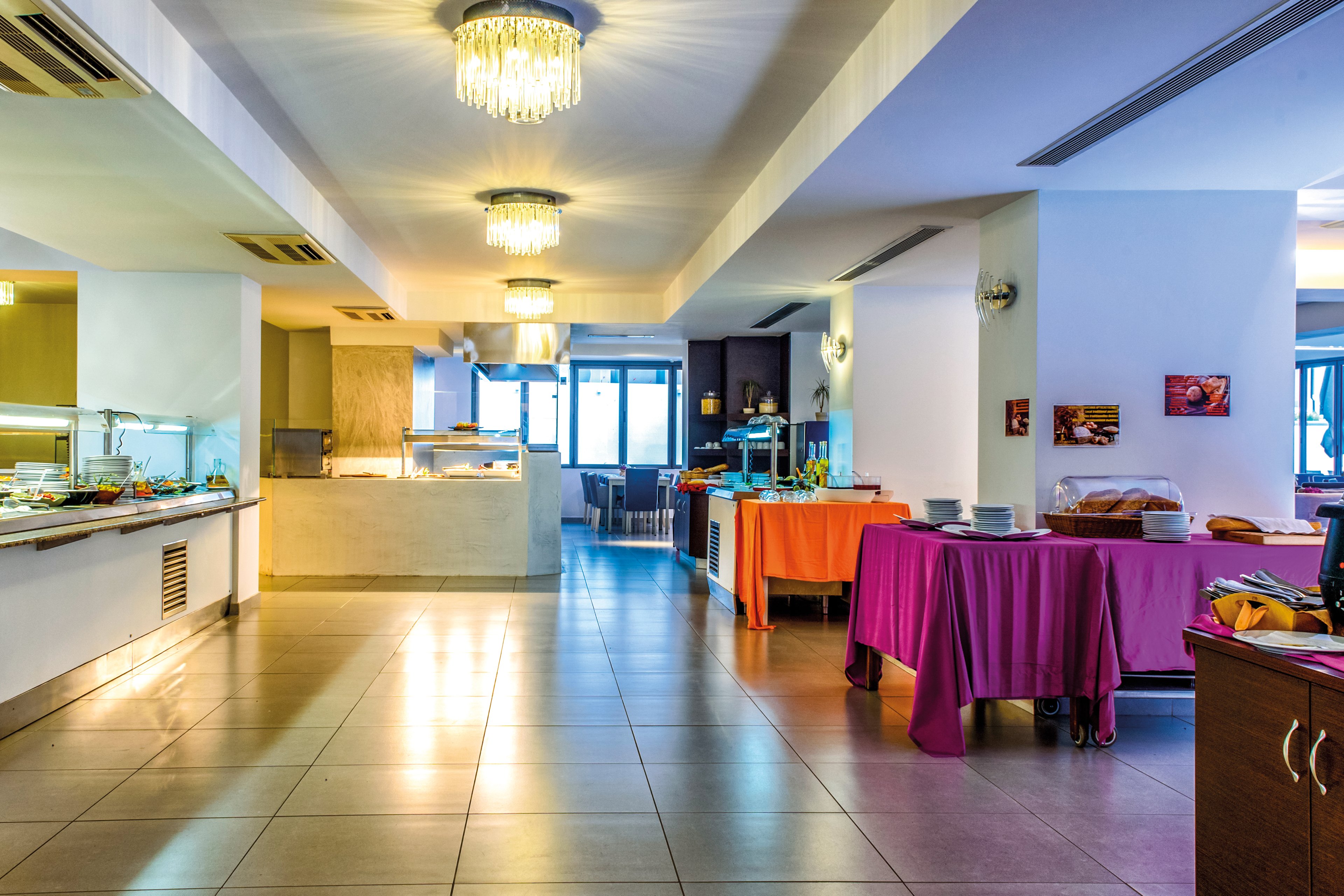 Lagomandra Beach Hotel