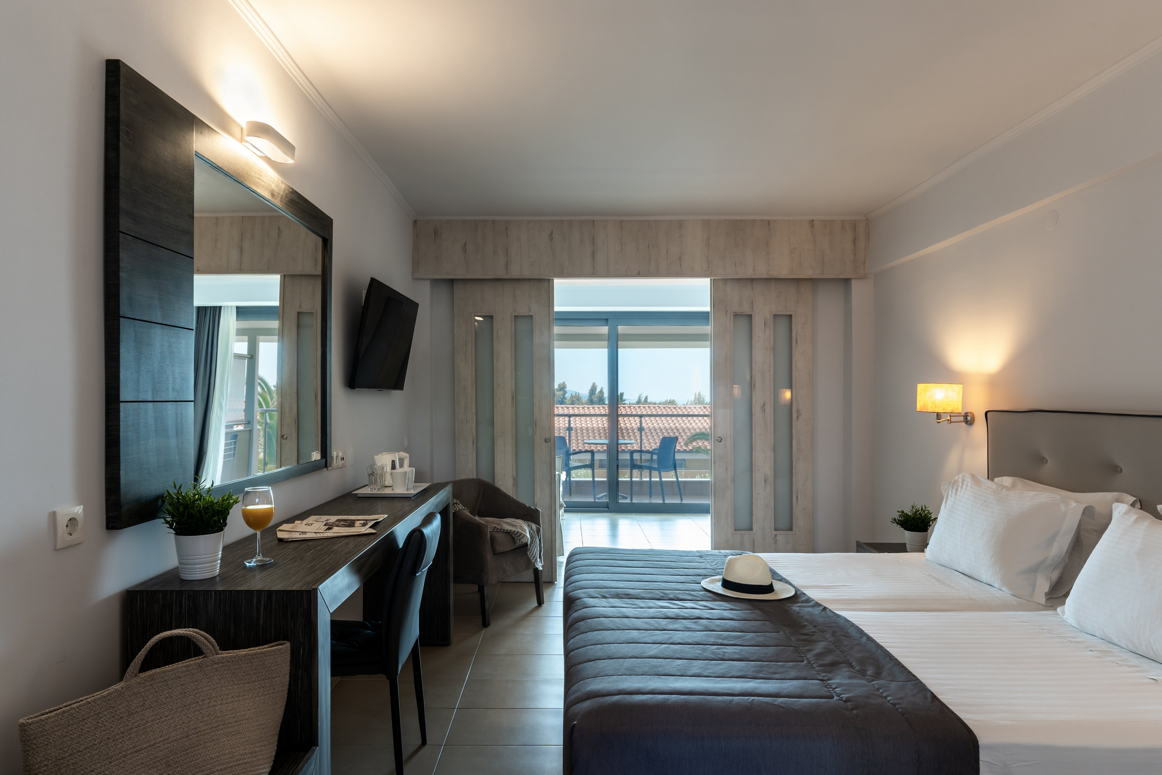 Lagomandra Hotel & Spa