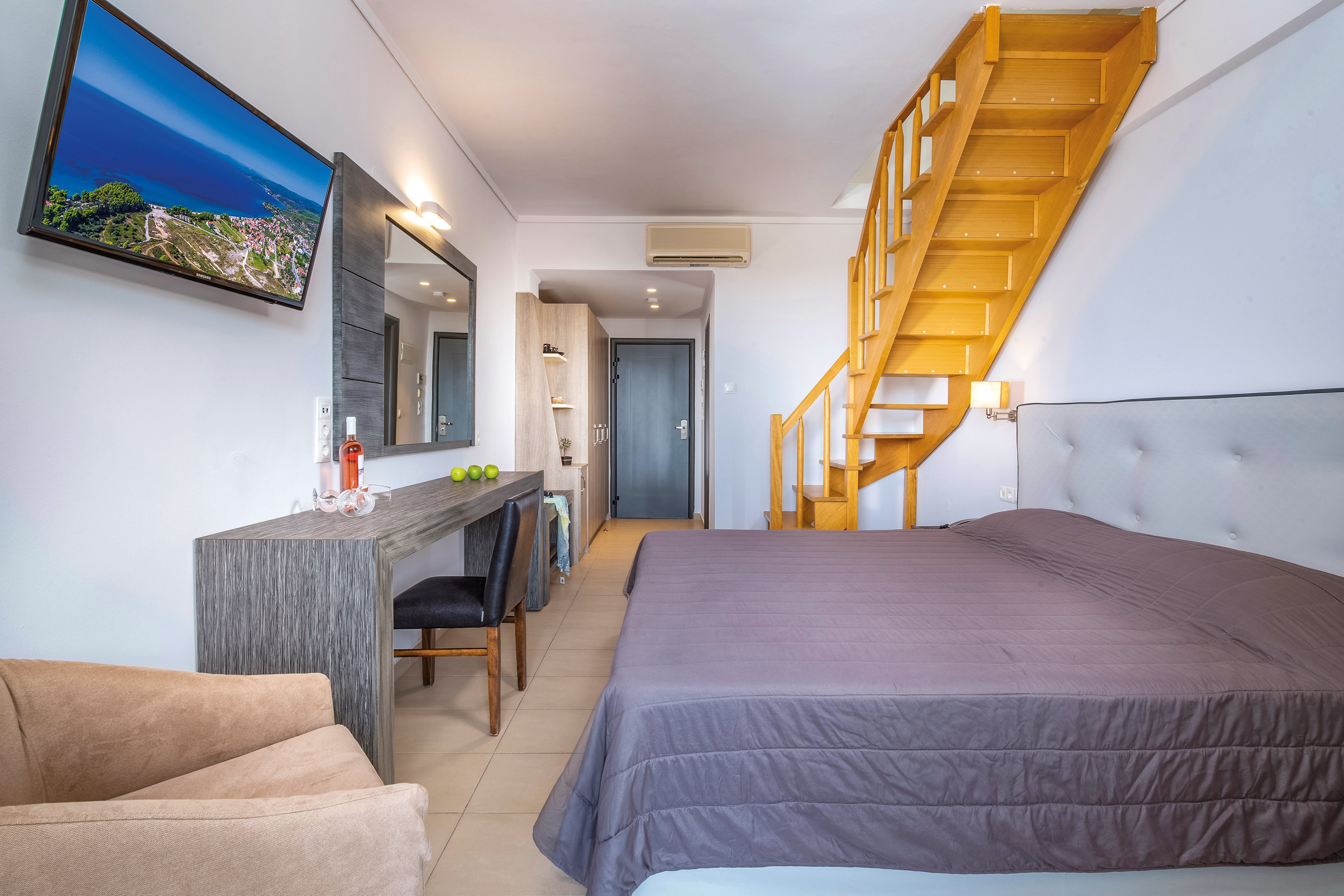 Lagomandra Hotel & Spa