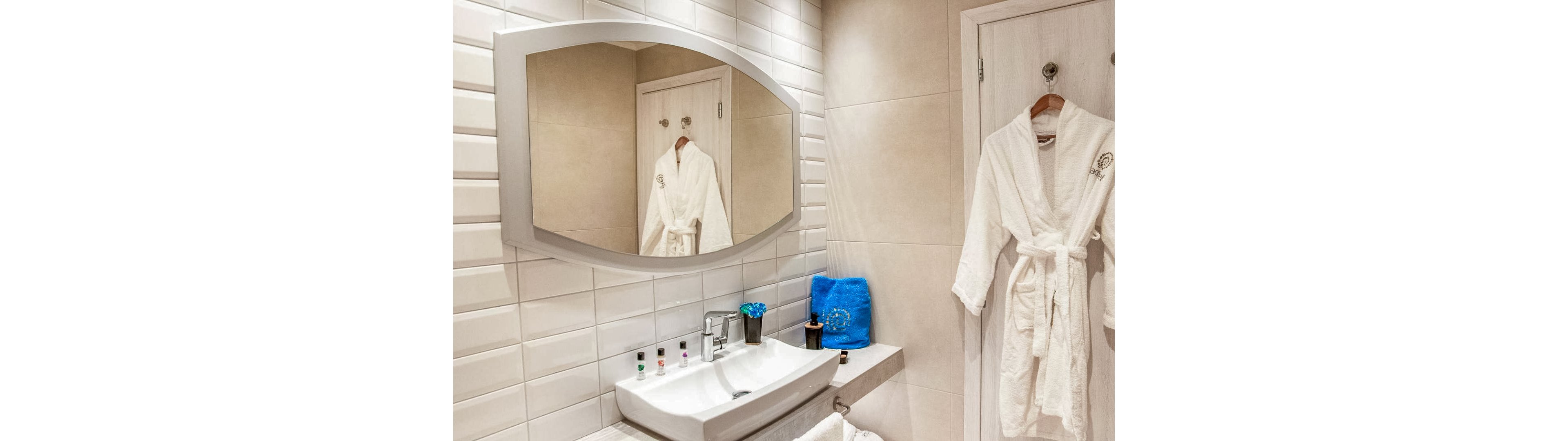 Acrotel Lily Ann Village