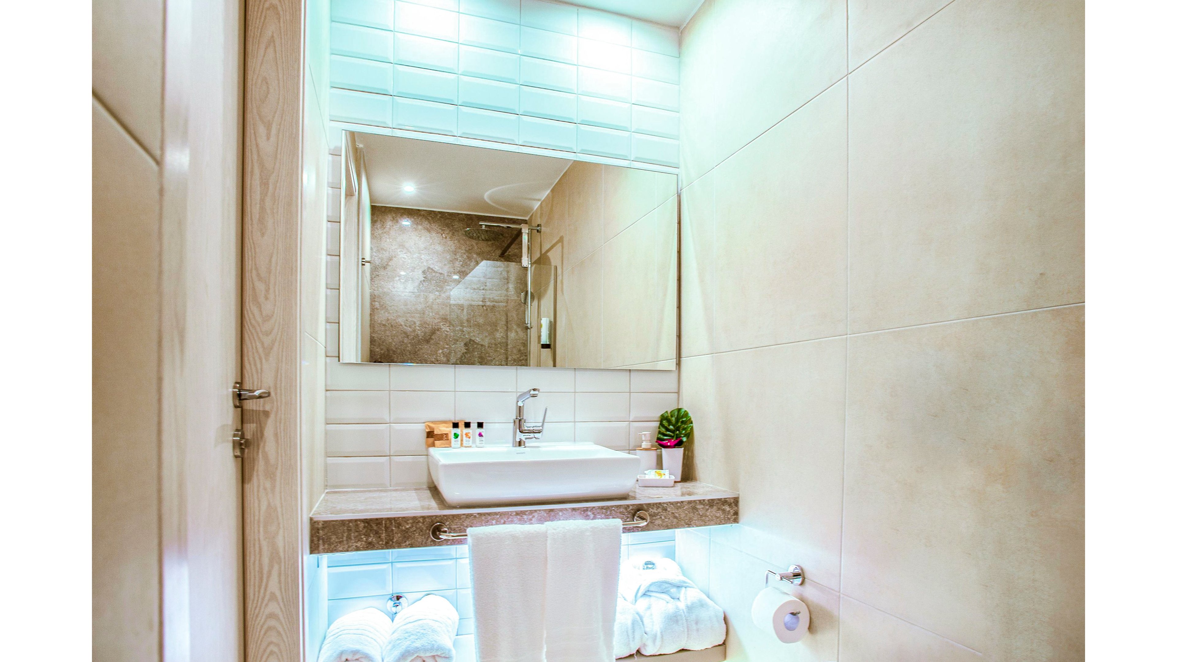 Acrotel Lily Ann Village