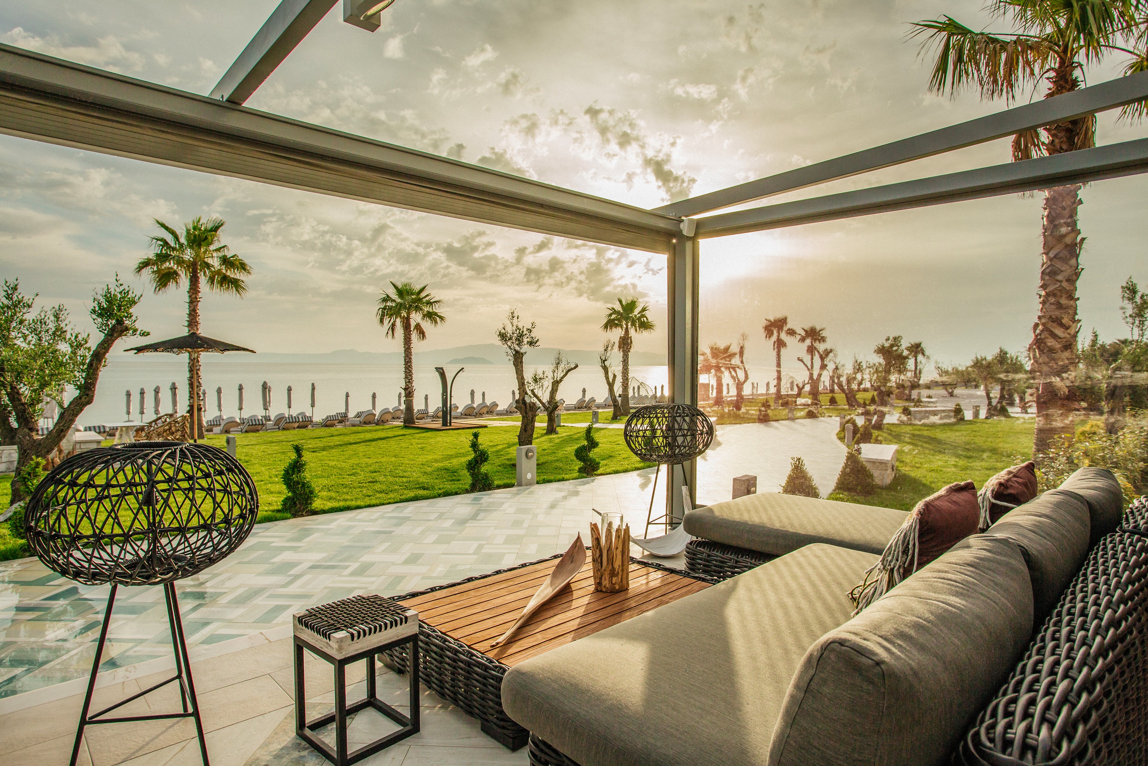 Blue Carpet Luxury Suites