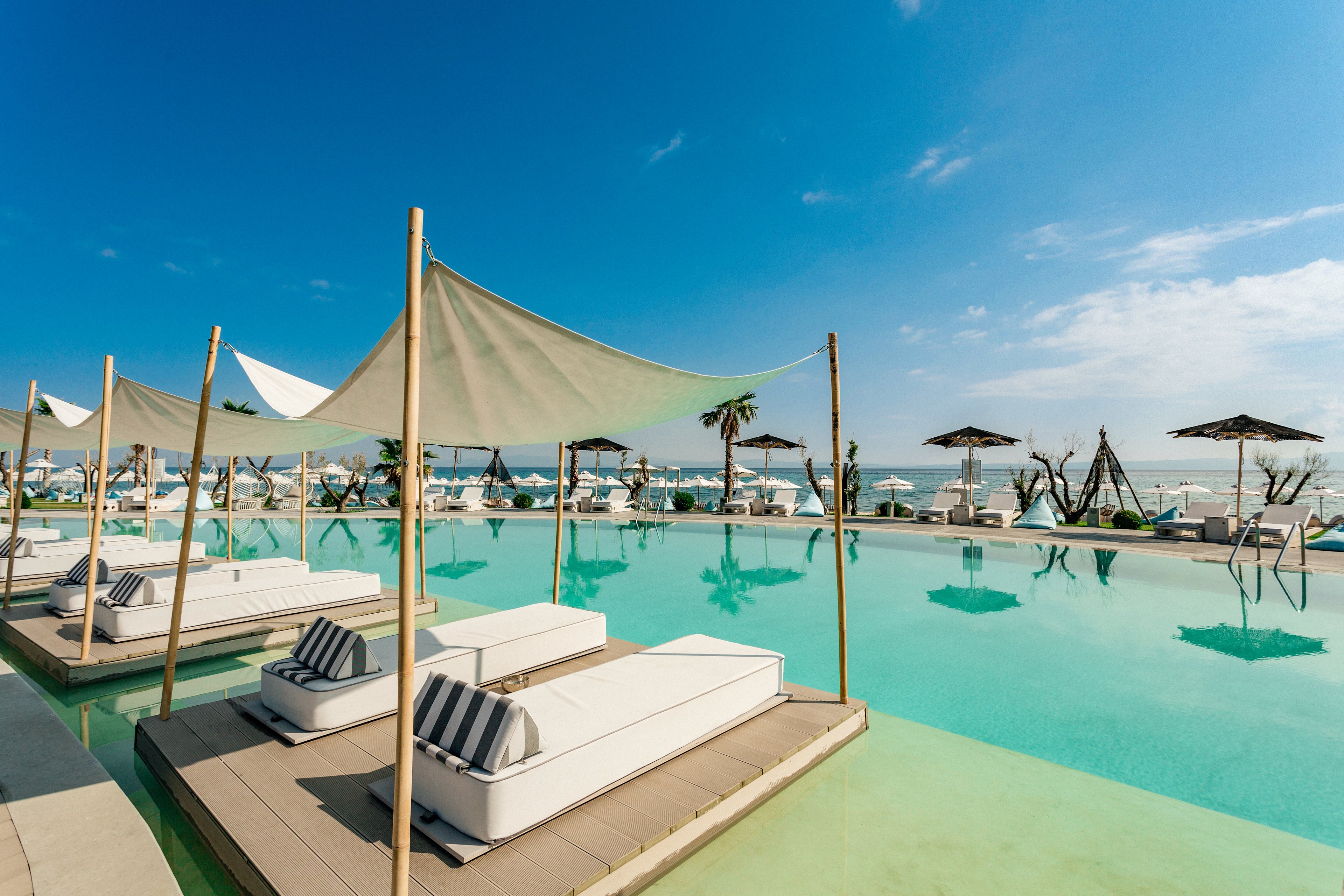 Blue Carpet Luxury Suites