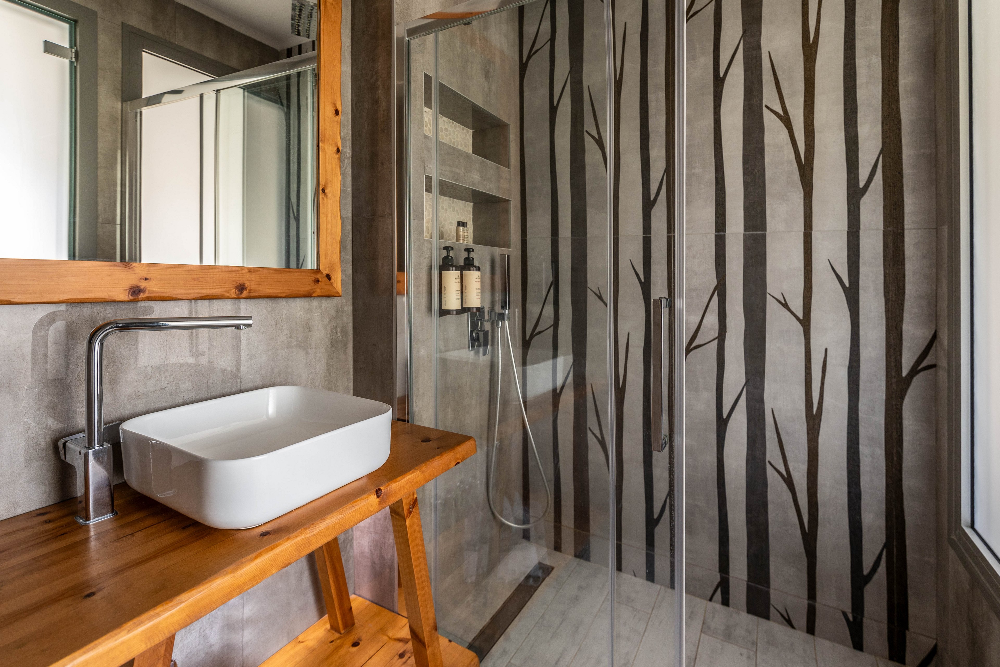 Blue Carpet Luxury Suites