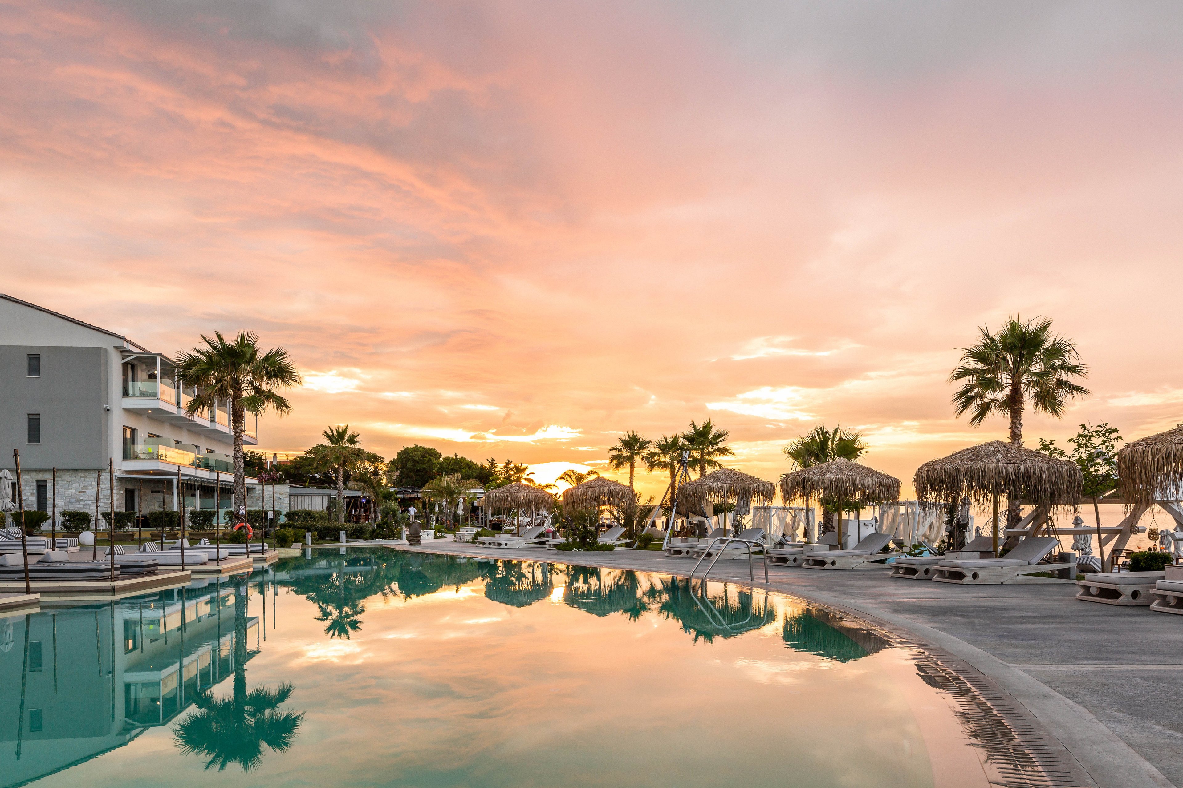 Blue Carpet Luxury Suites