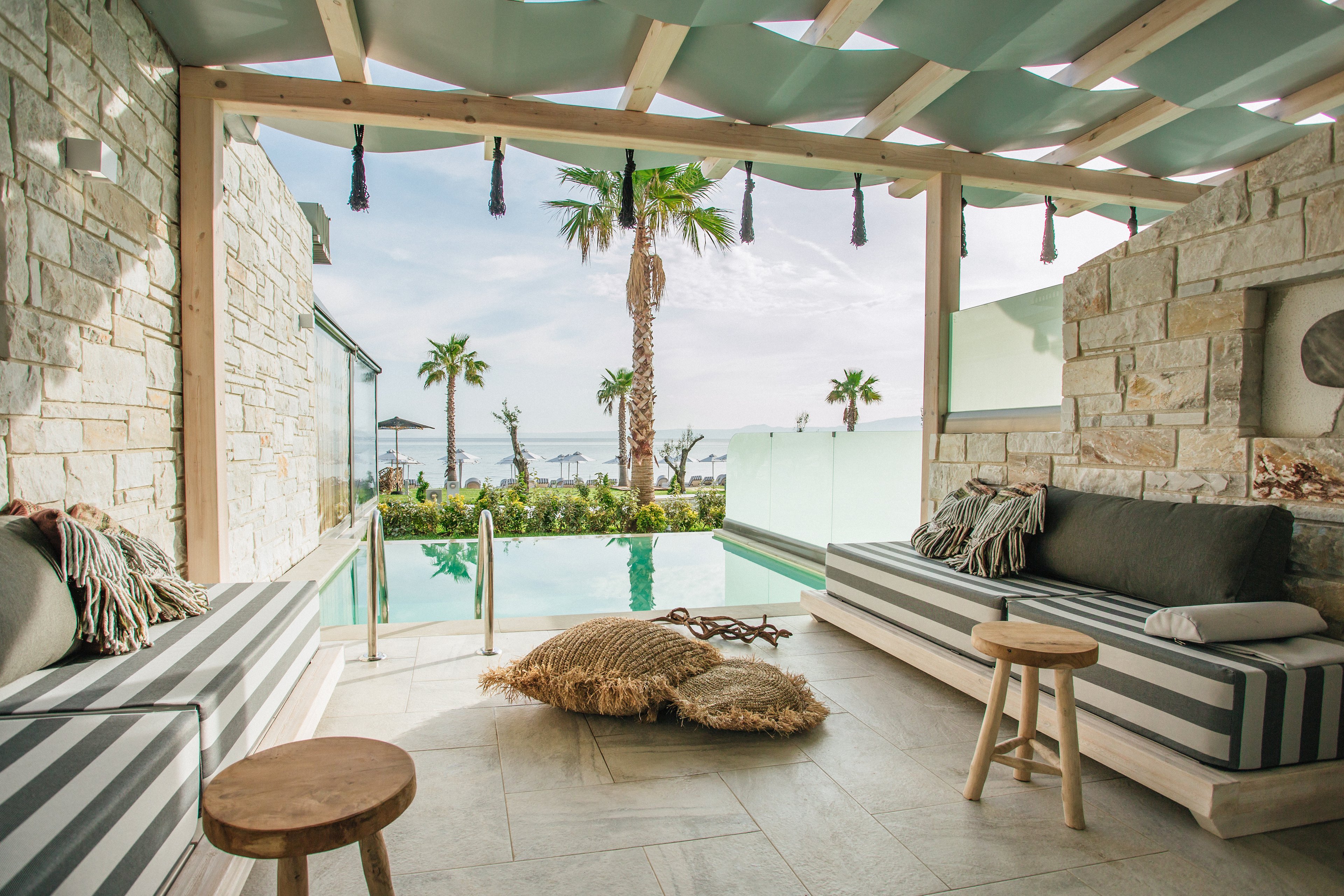 Blue Carpet Luxury Suites