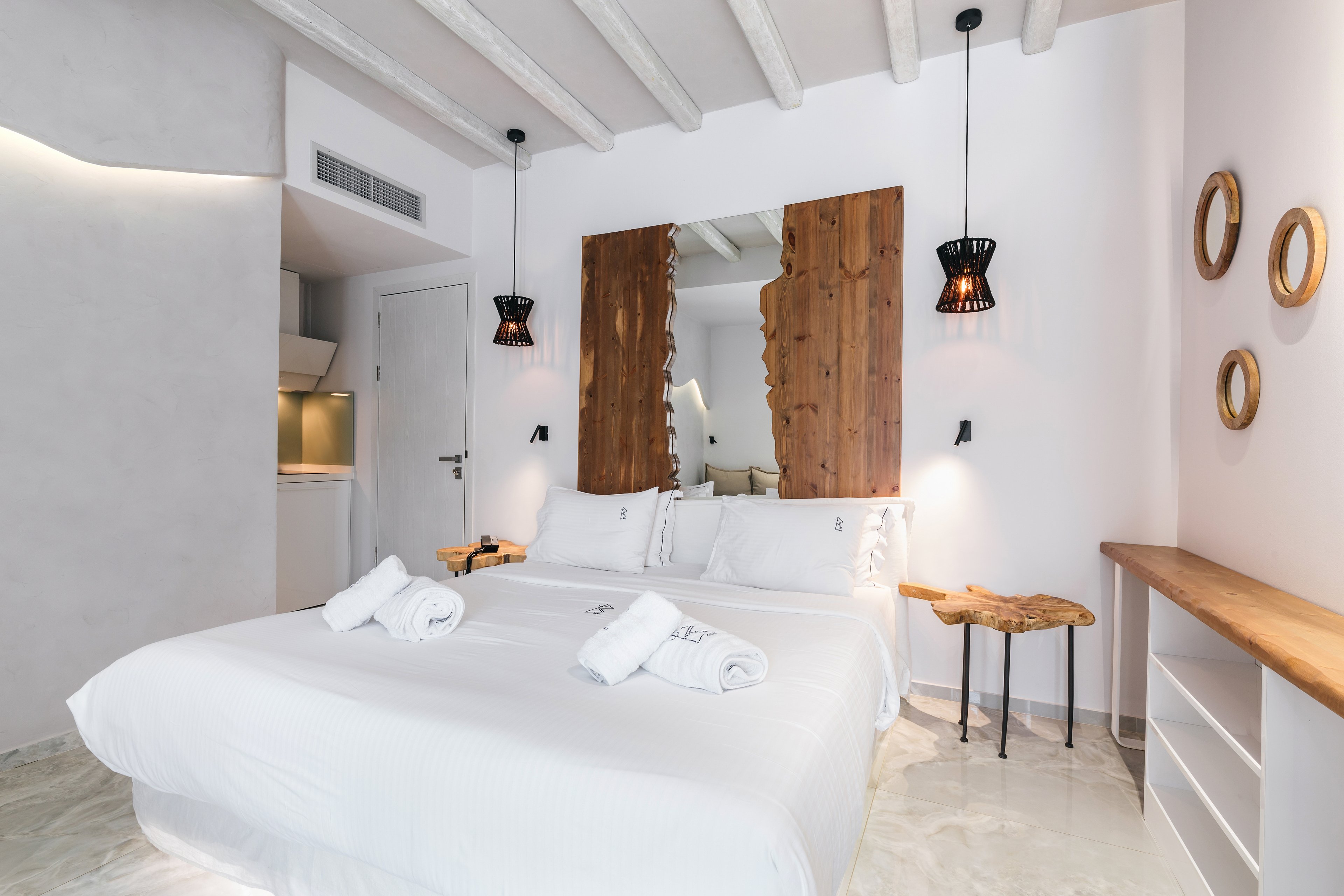 Blue Carpet Luxury Suites