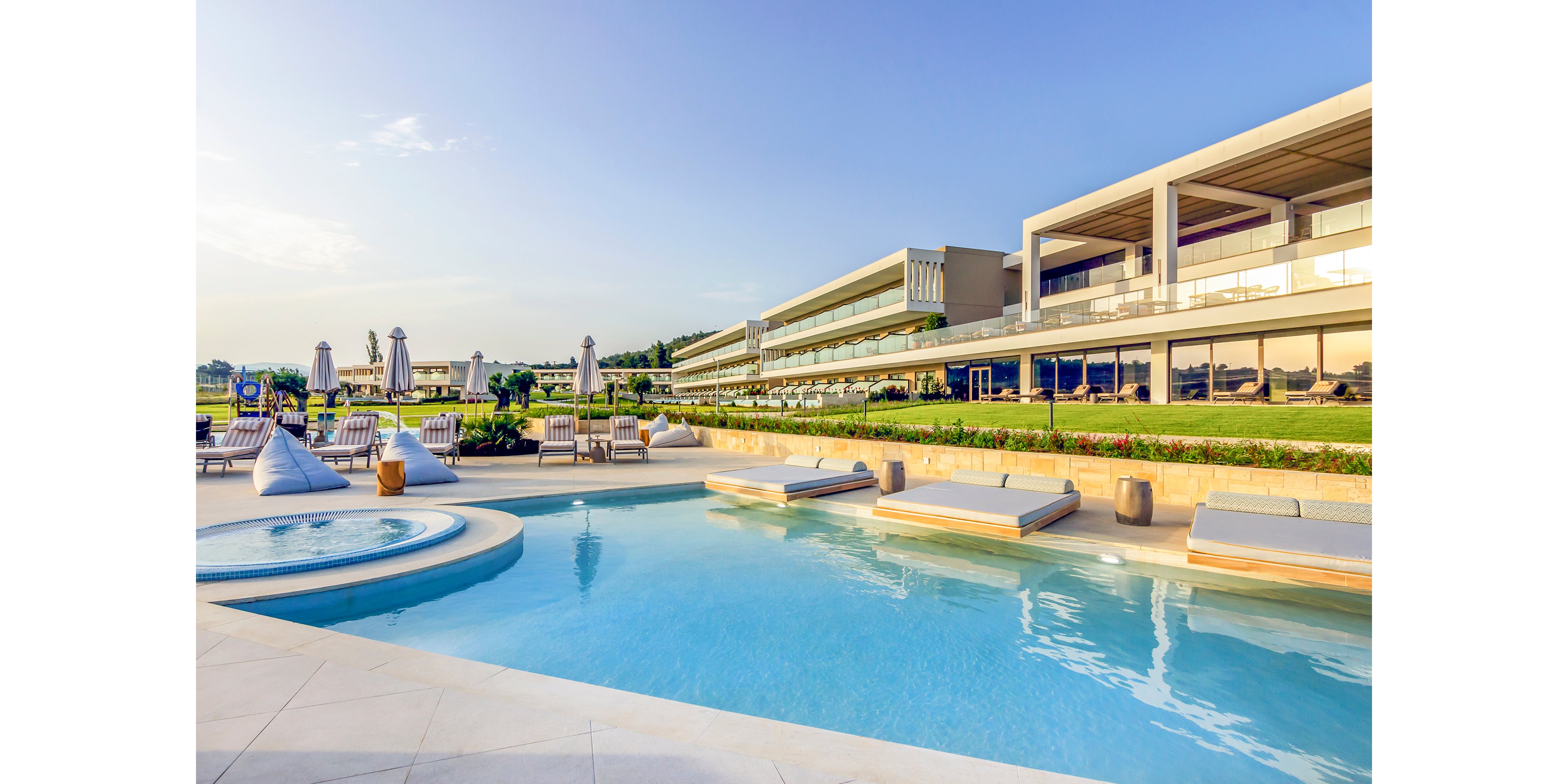 Ammoa Luxury Hotel & Spa Resort