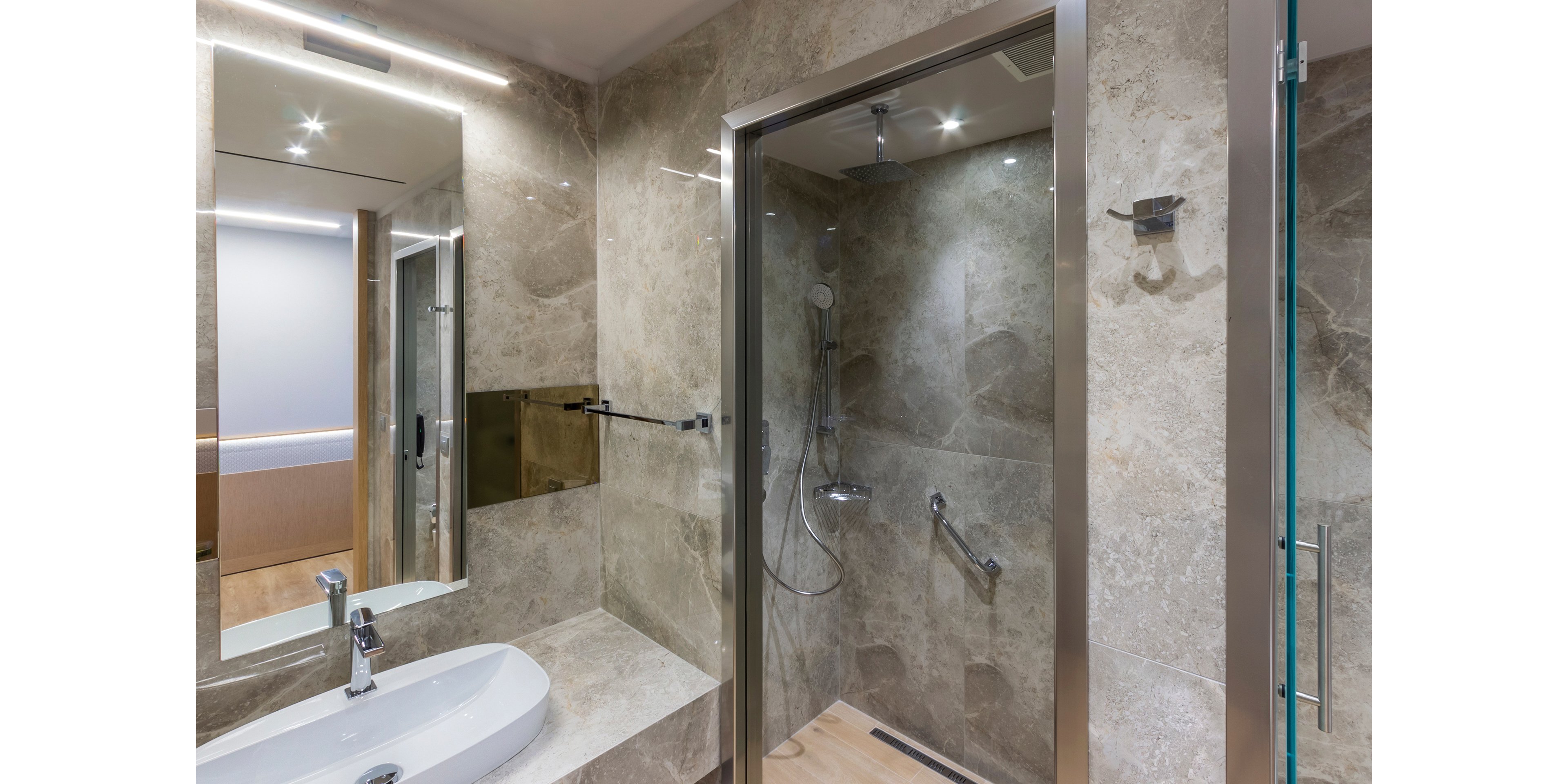 Ammoa Luxury Hotel & Spa Resort