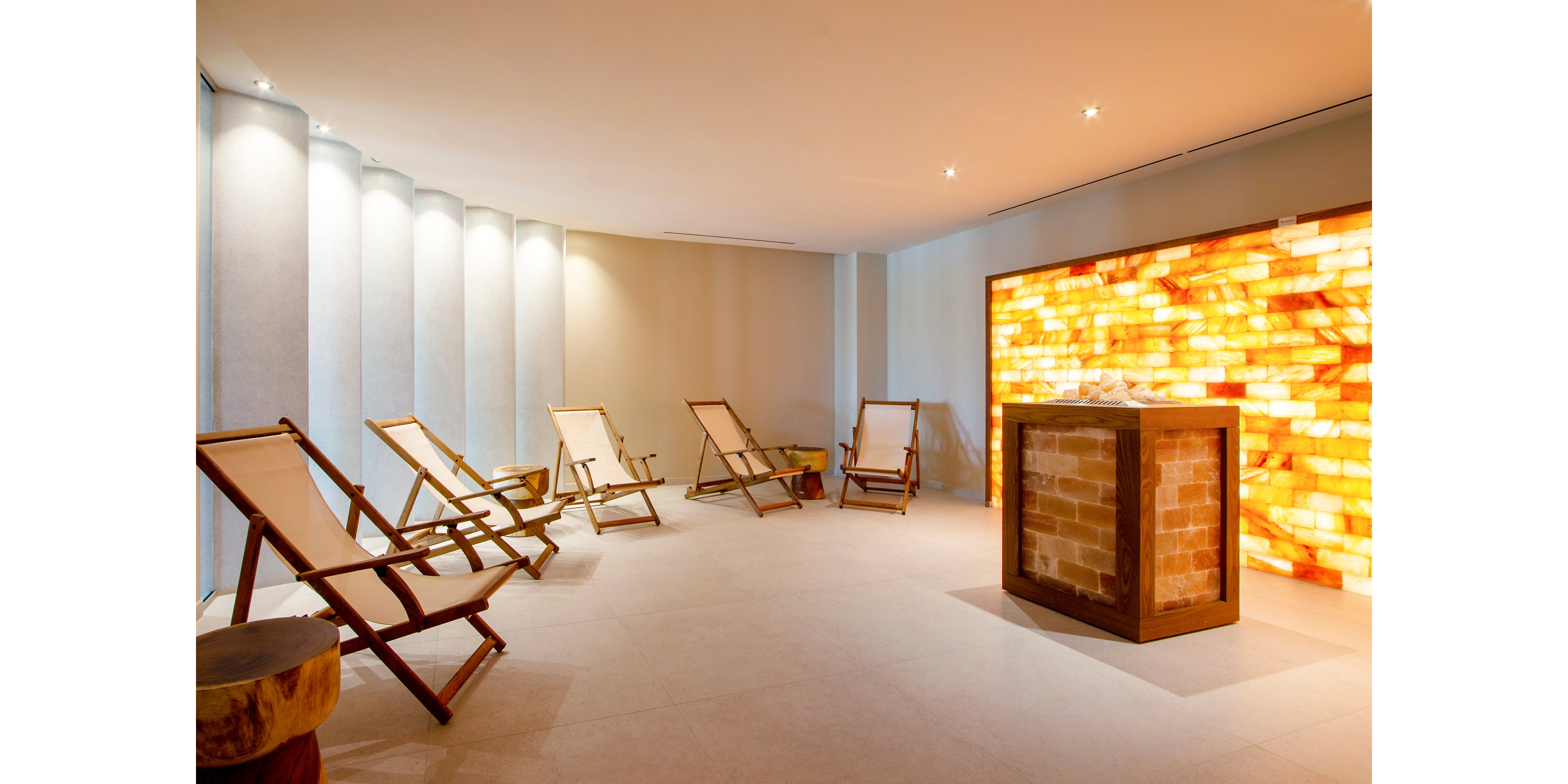 Ammoa Luxury Hotel & Spa Resort