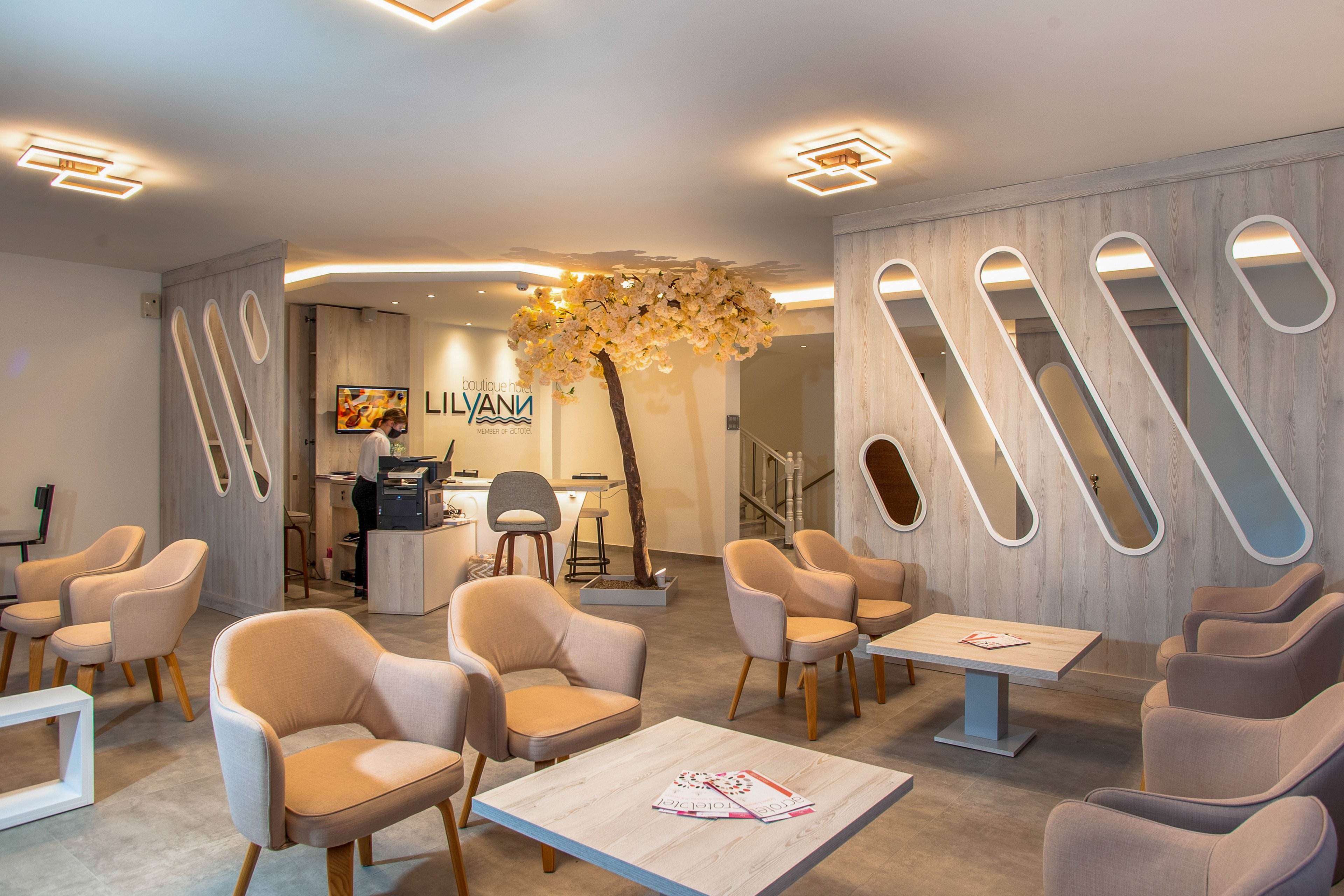 Acrotel Lily Ann Boutique