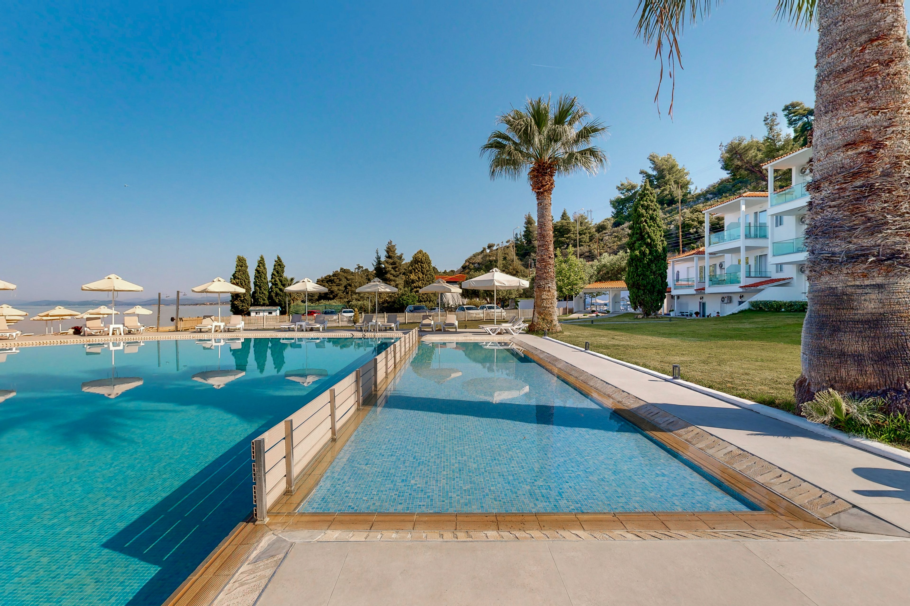 Acrotel Lily Ann Boutique