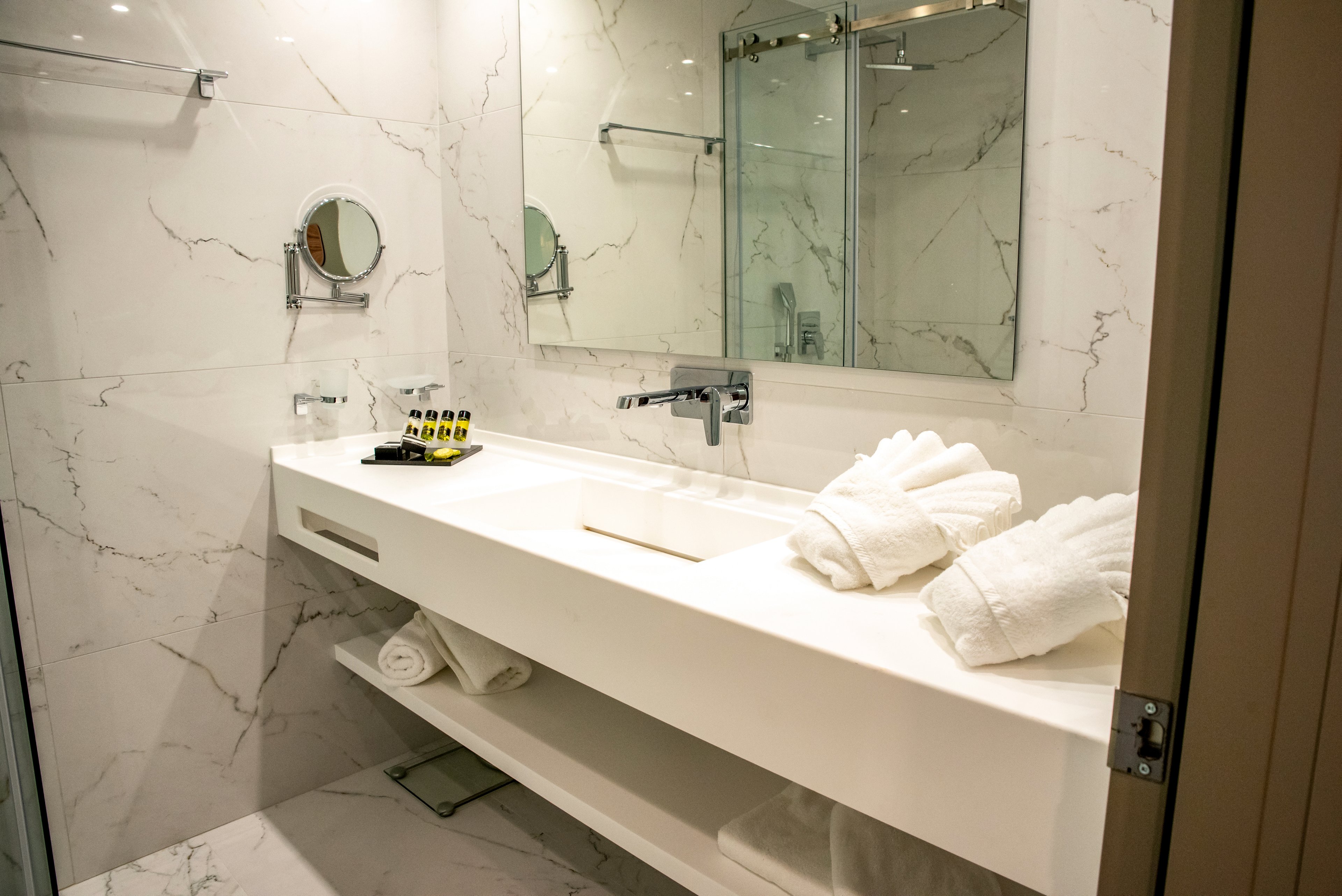 Lagaria Hotel & Apartments