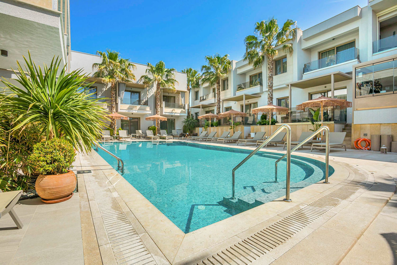 Pefki Deluxe Residences