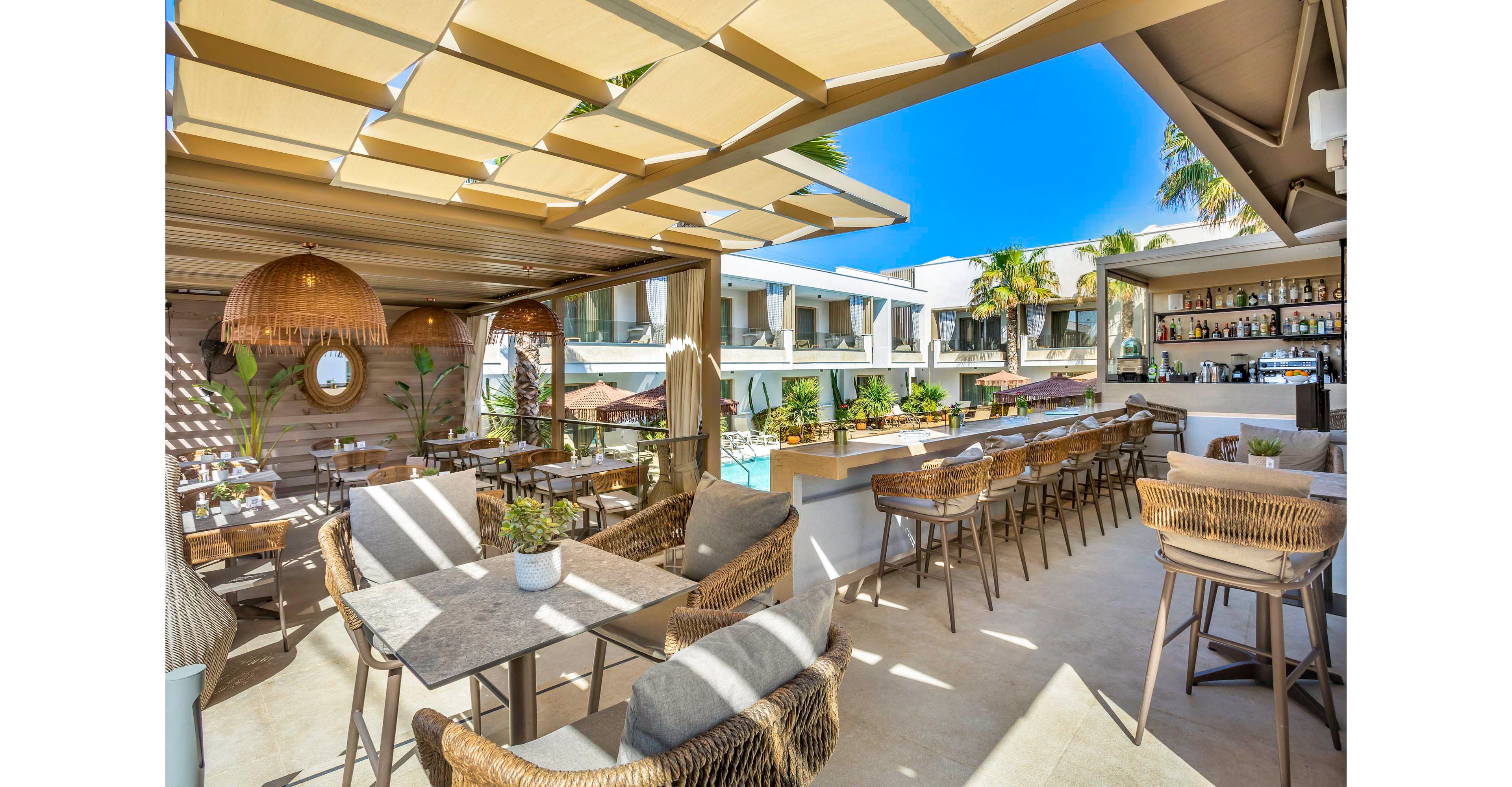 Pefki Deluxe Residences