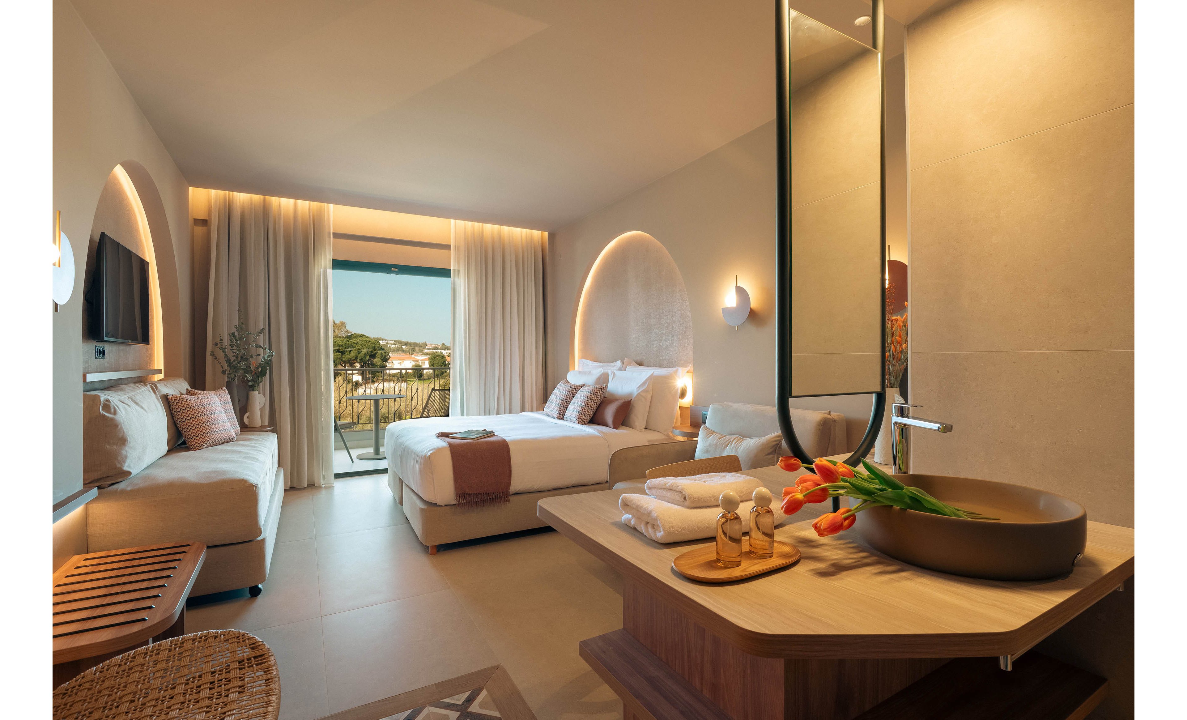 Zeus Kassandra Lagoon