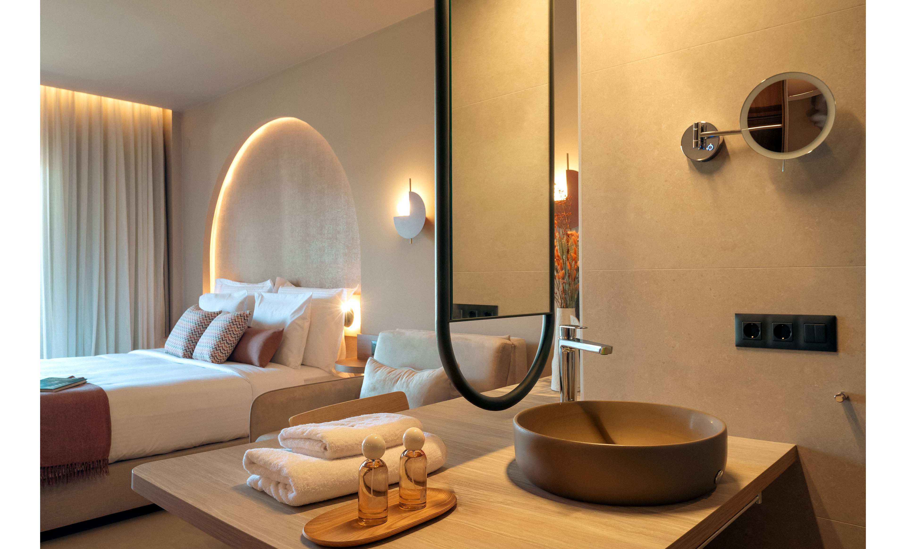 Zeus Kassandra Lagoon