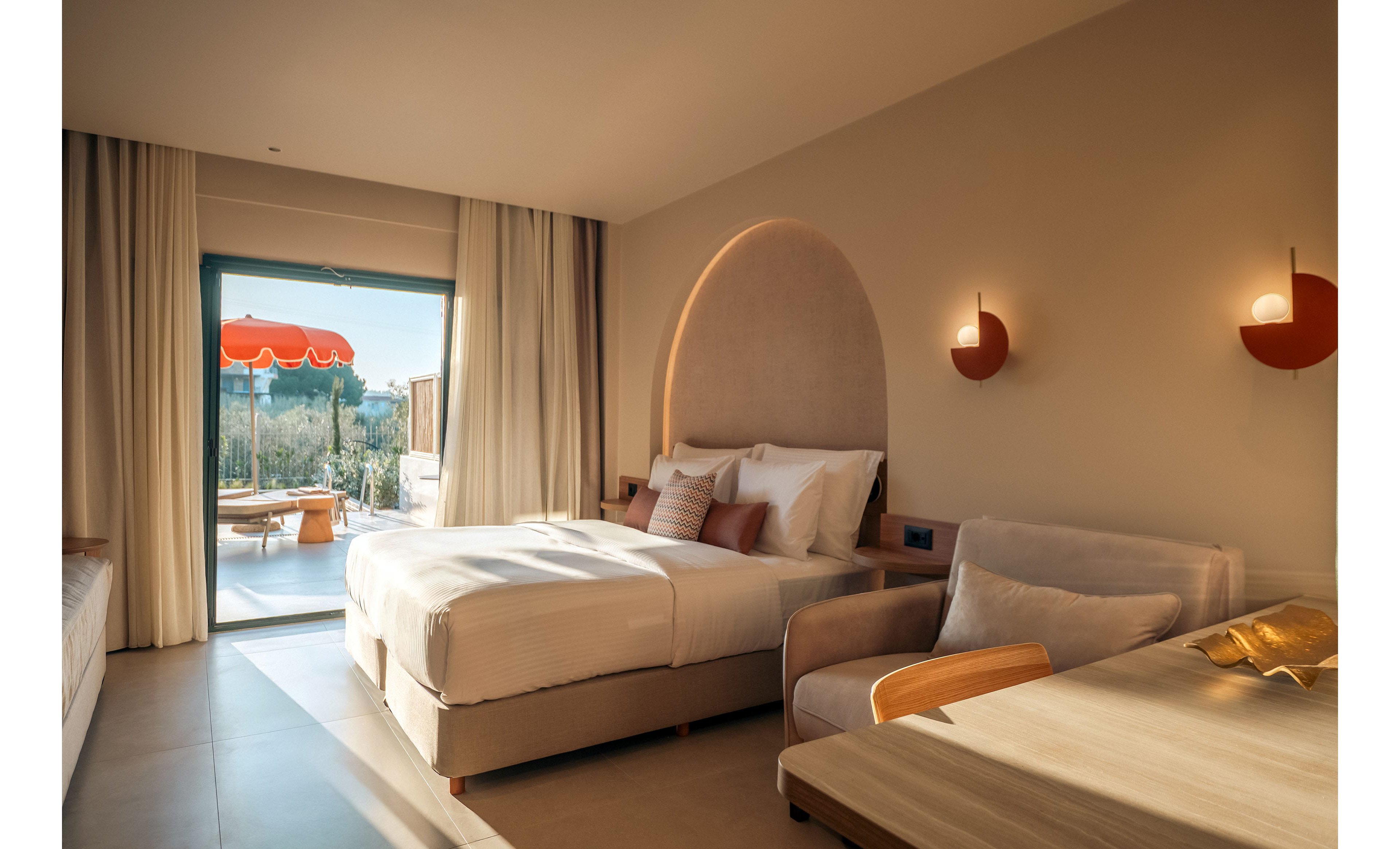 Zeus Eleva Kassandra Lagoon