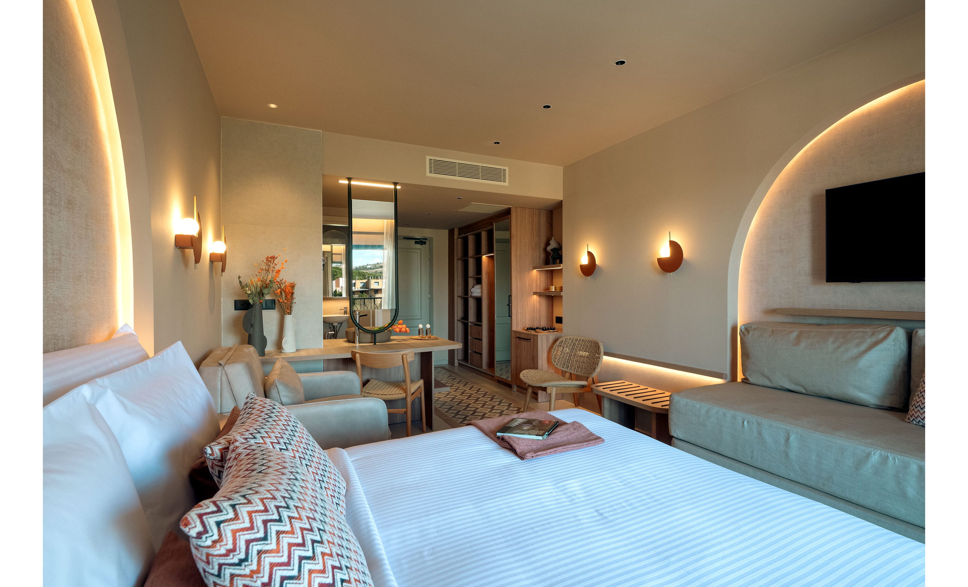 Zeus Kassandra Lagoon