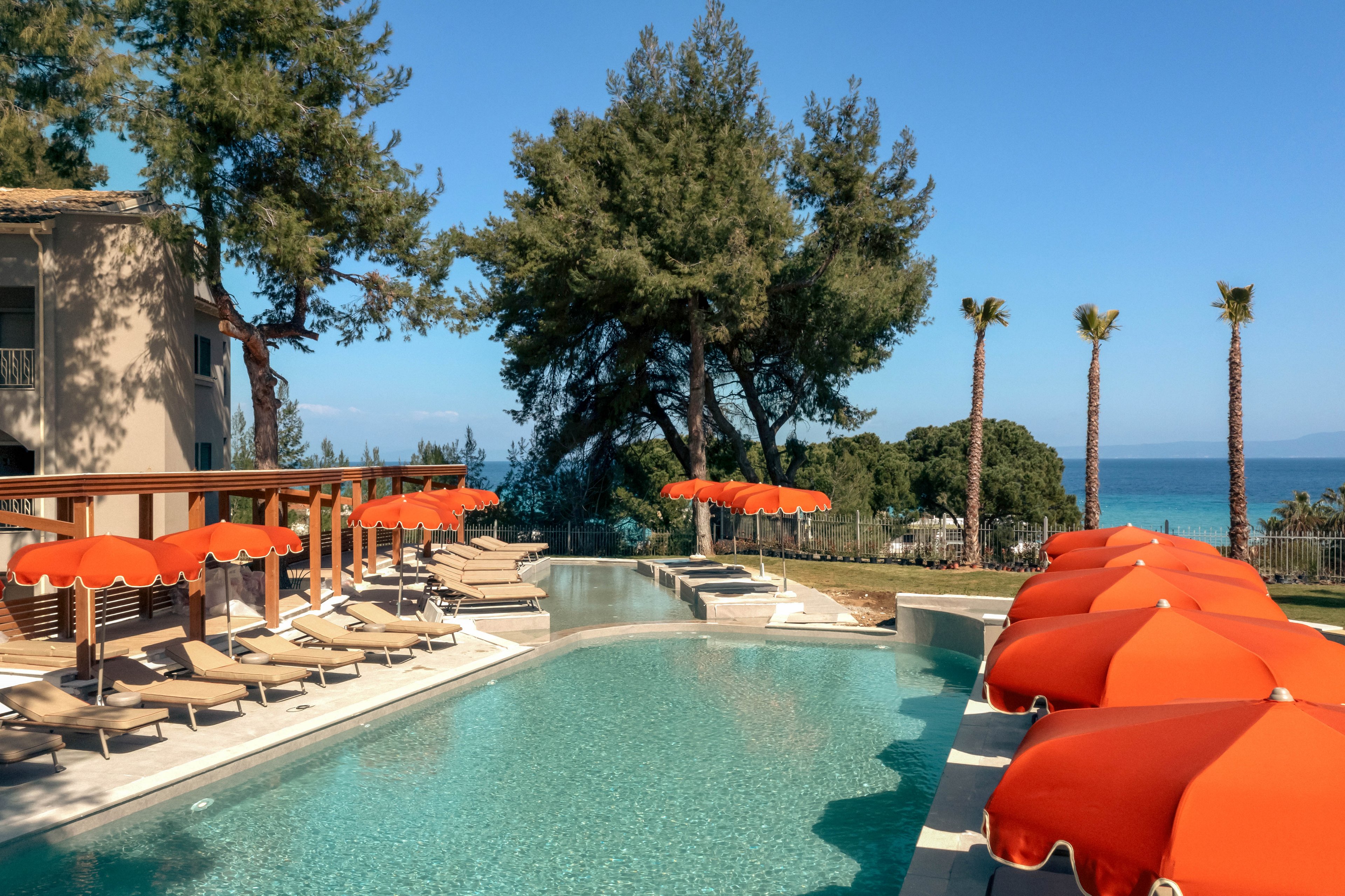 Zeus Kassandra Lagoon