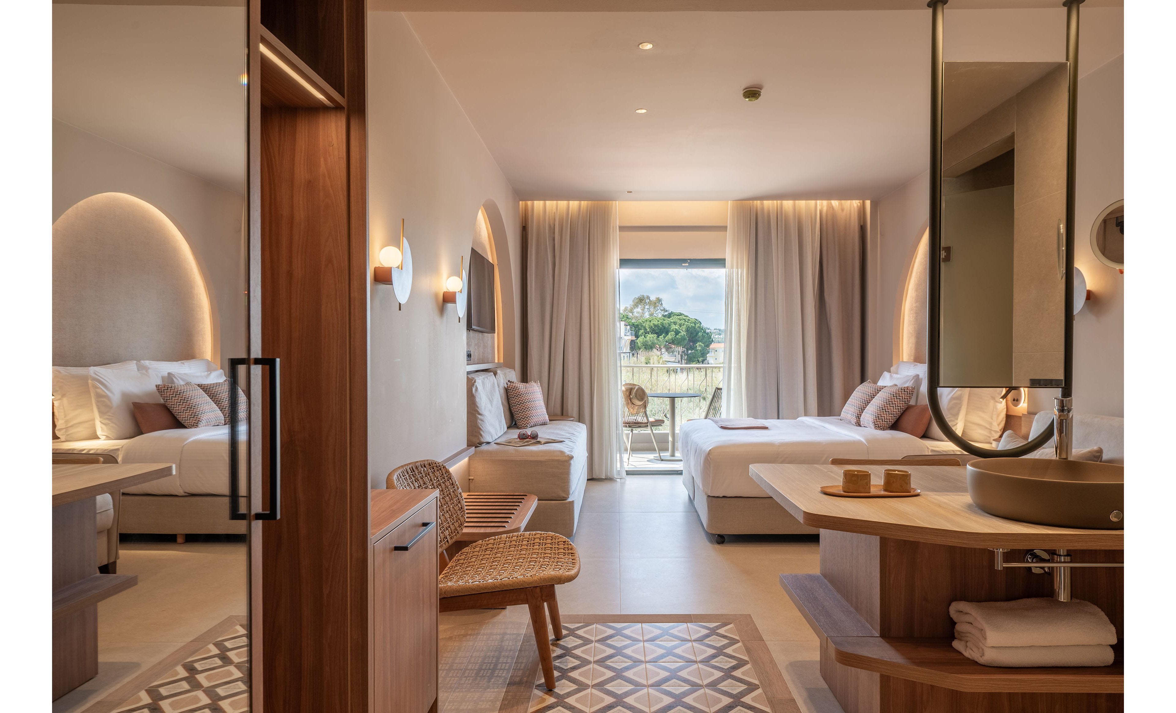 Zeus Kassandra Lagoon