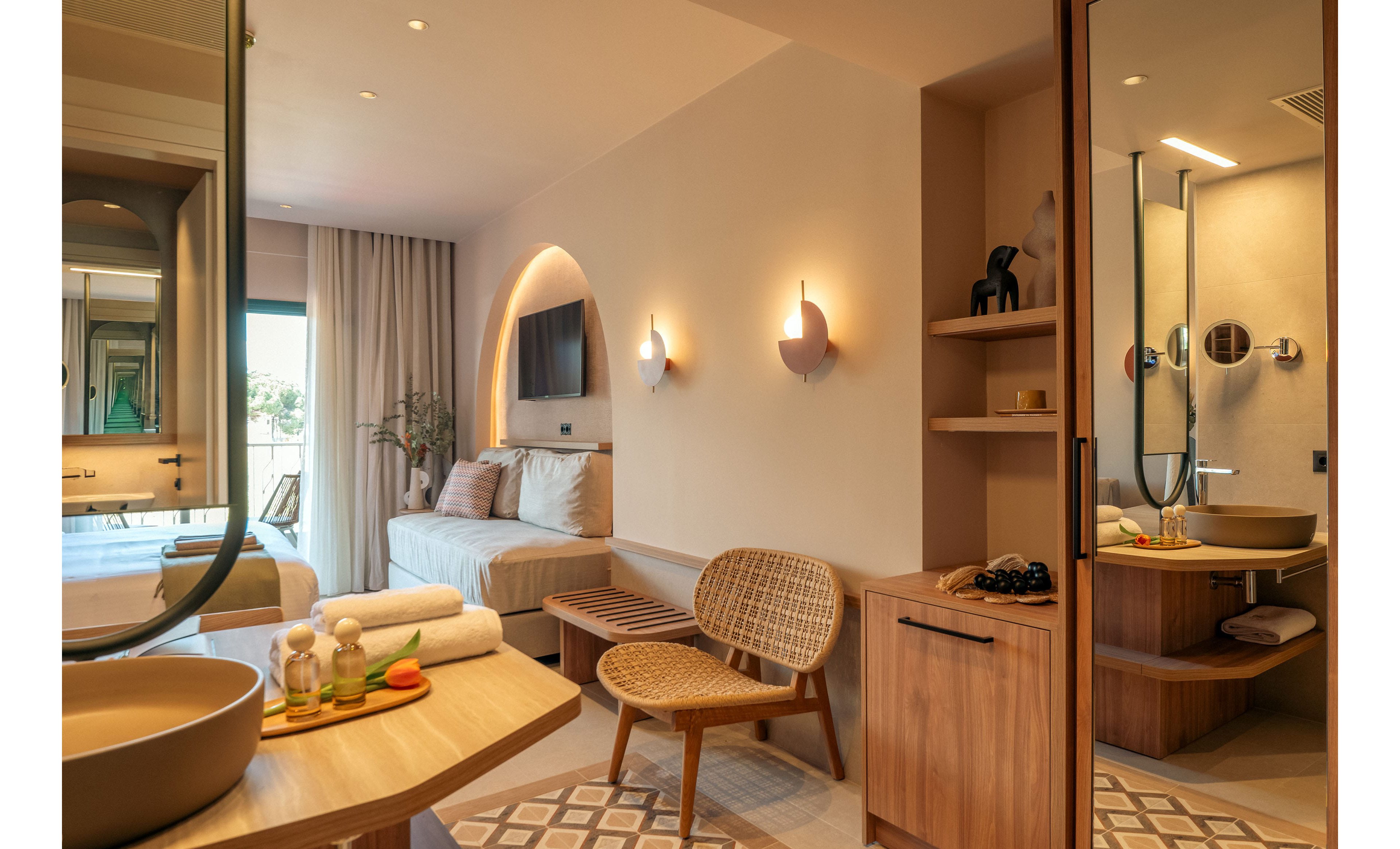 Zeus Kassandra Lagoon