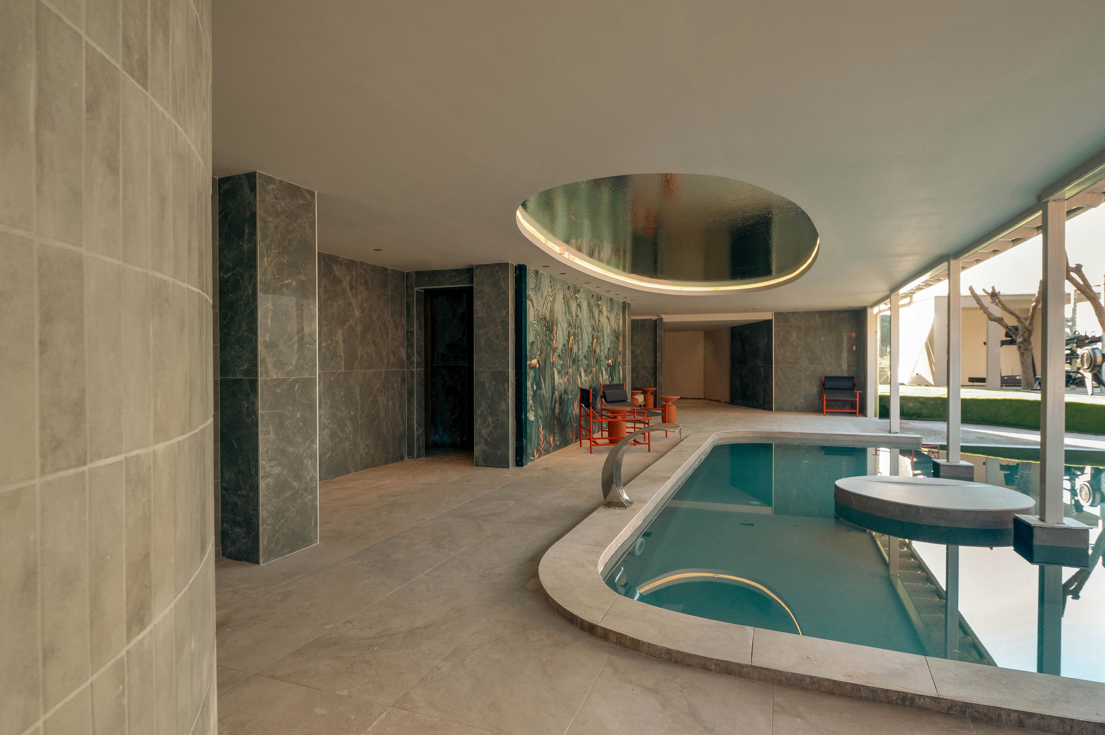 Zeus Kassandra Lagoon