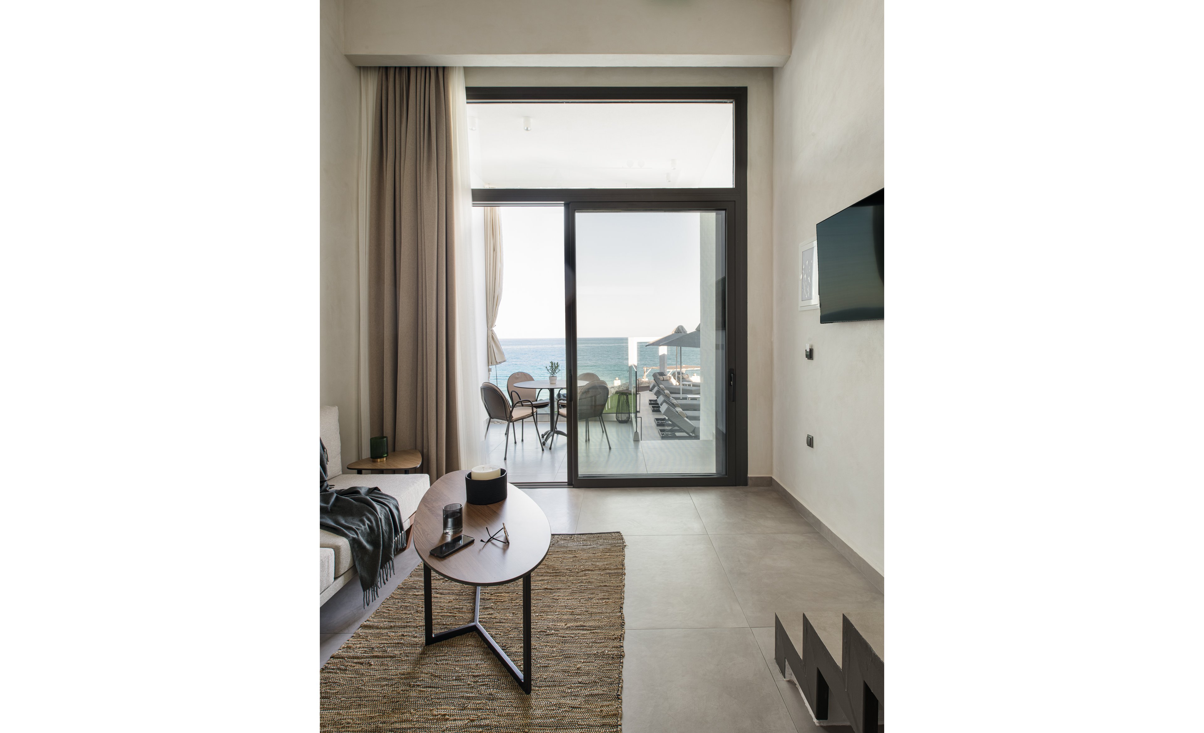 Akrotiri Olympus Luxury Suites