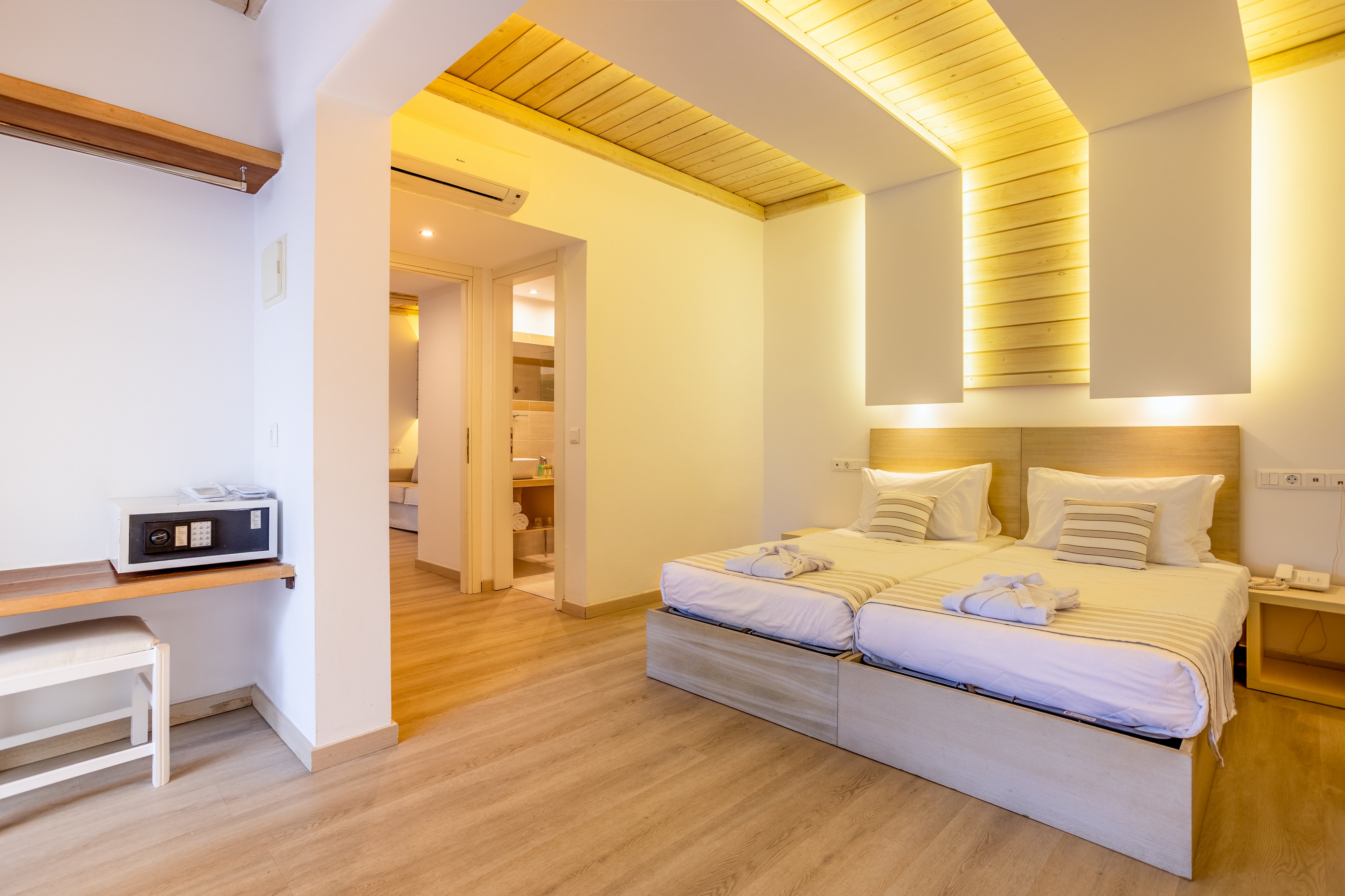 Fito Aqua Bleu Resort