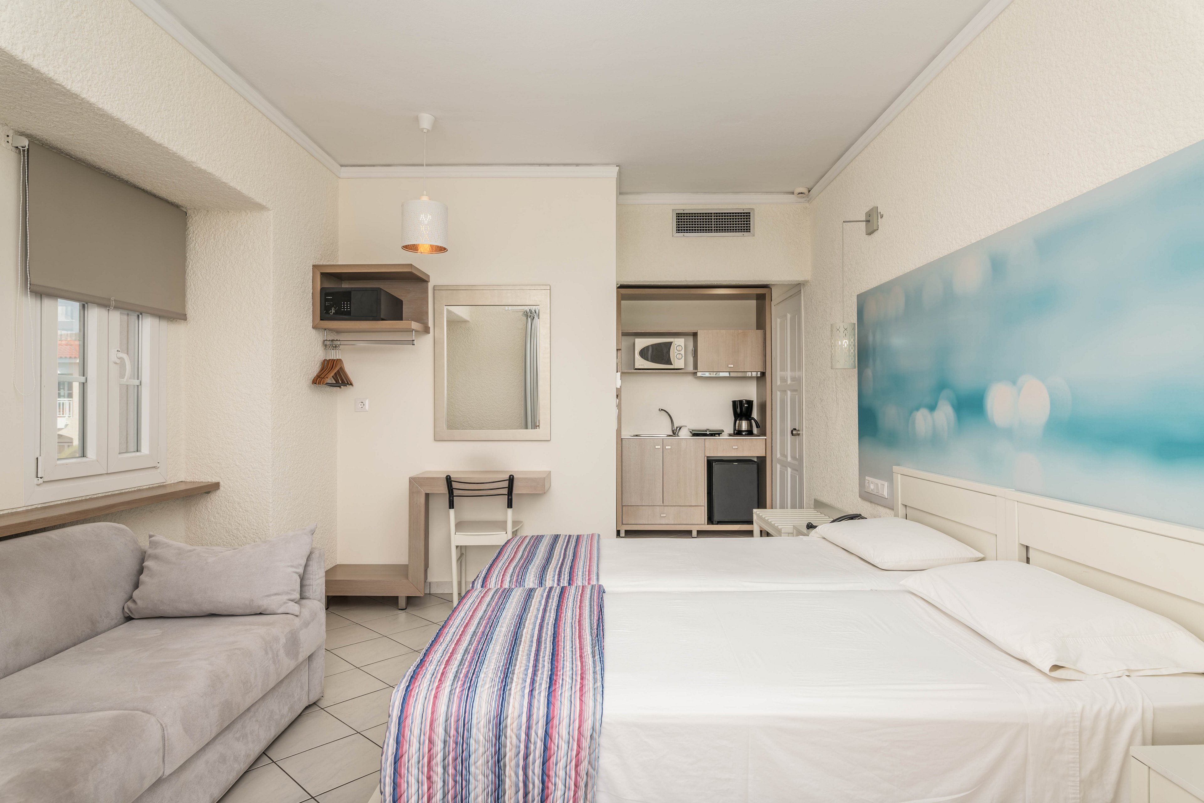 Hydrele Beach Hotel & Village