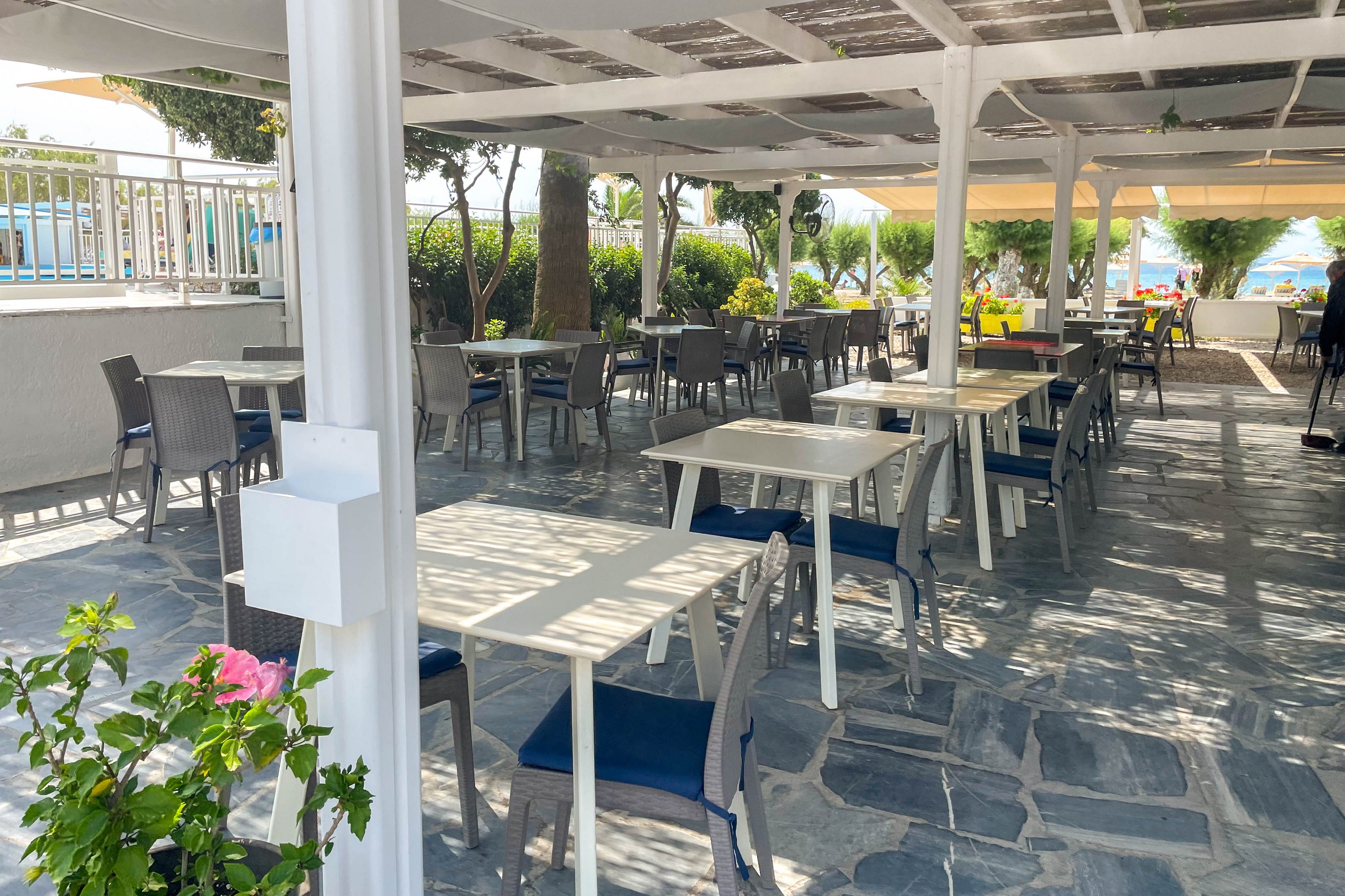 Kouros SeaSight Hotel