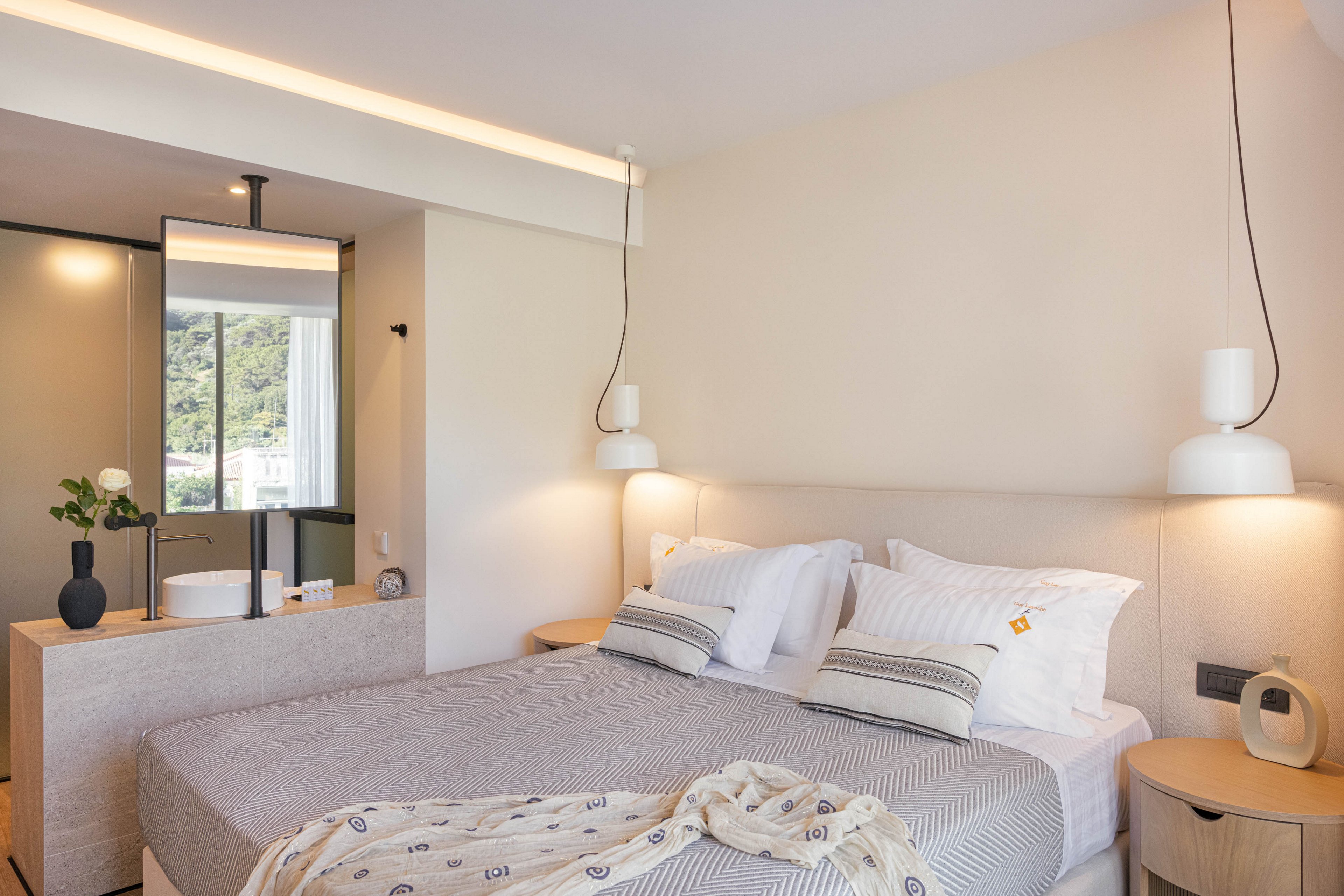 Erato by Samian Mare