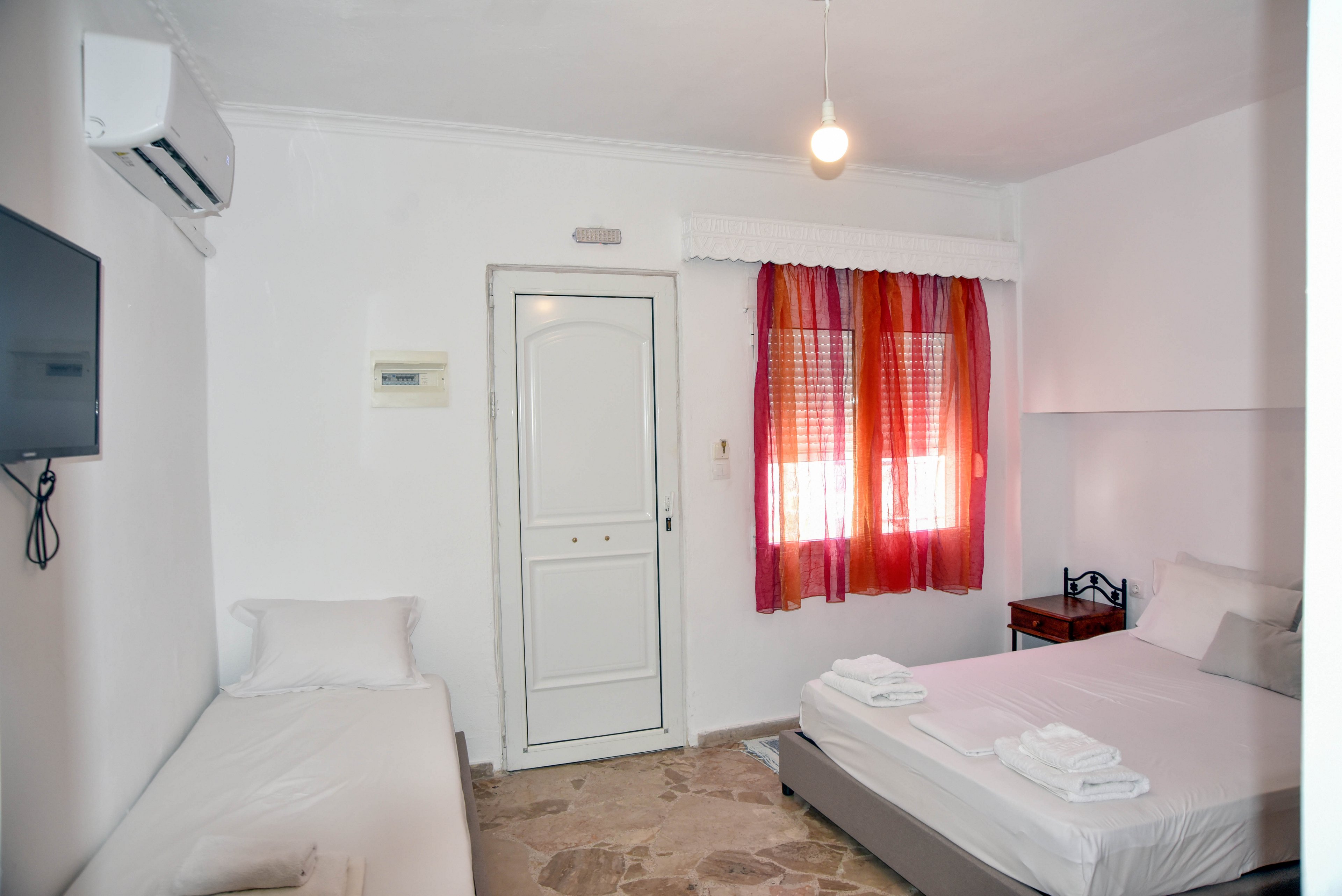 Jimmy's Apartments Samos