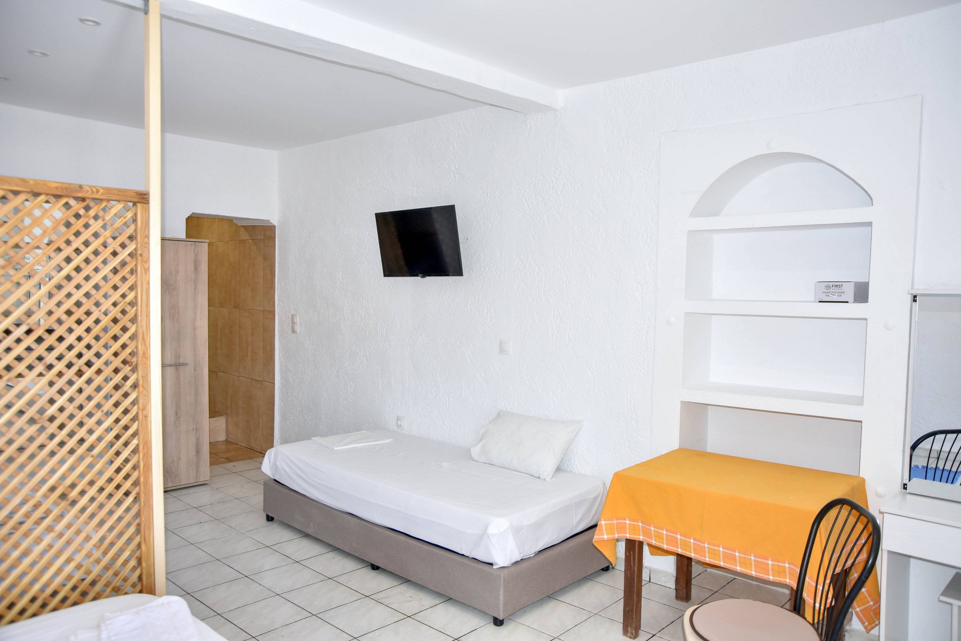 Jimmy's Apartments Samos