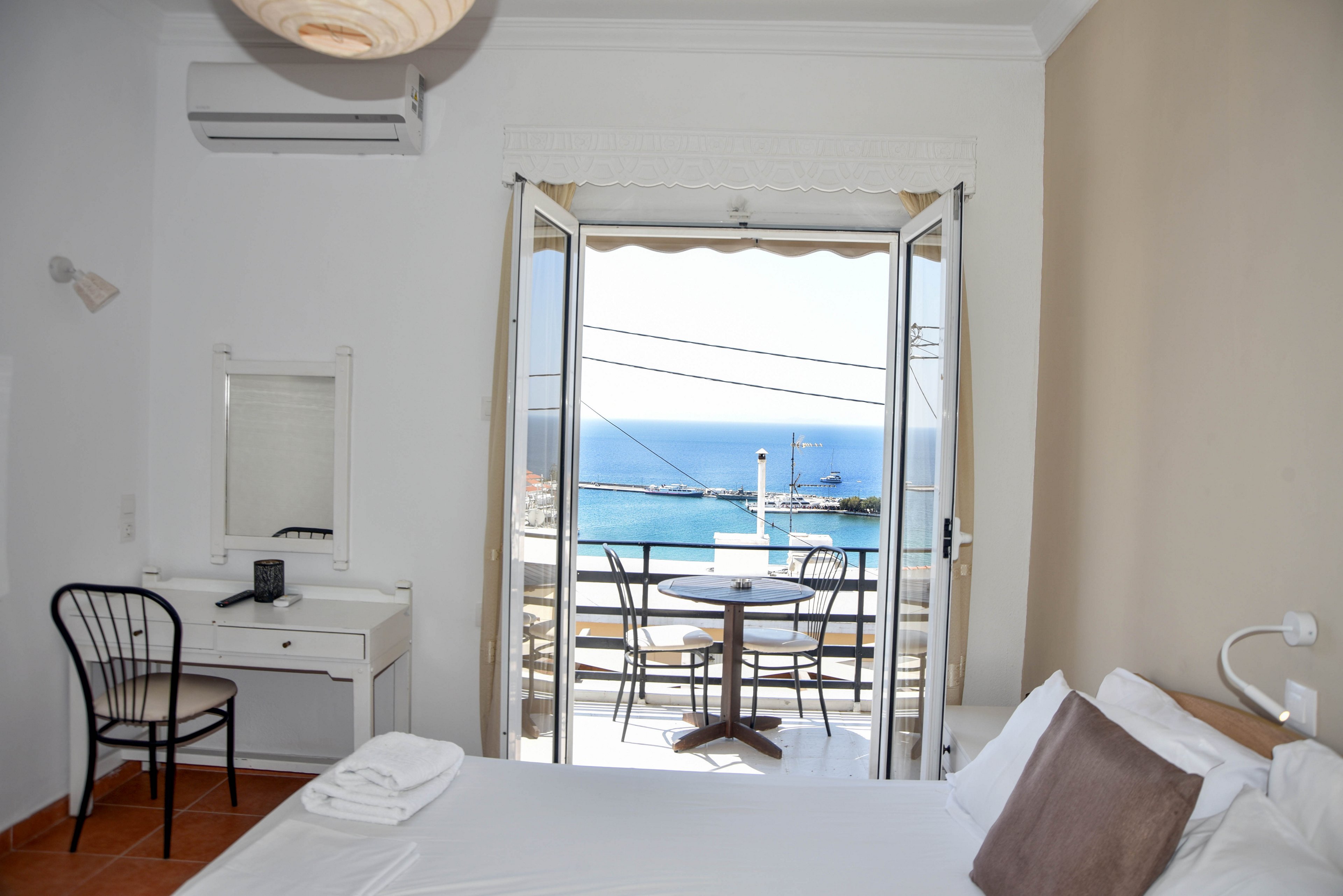 Jimmy's Apartments Samos