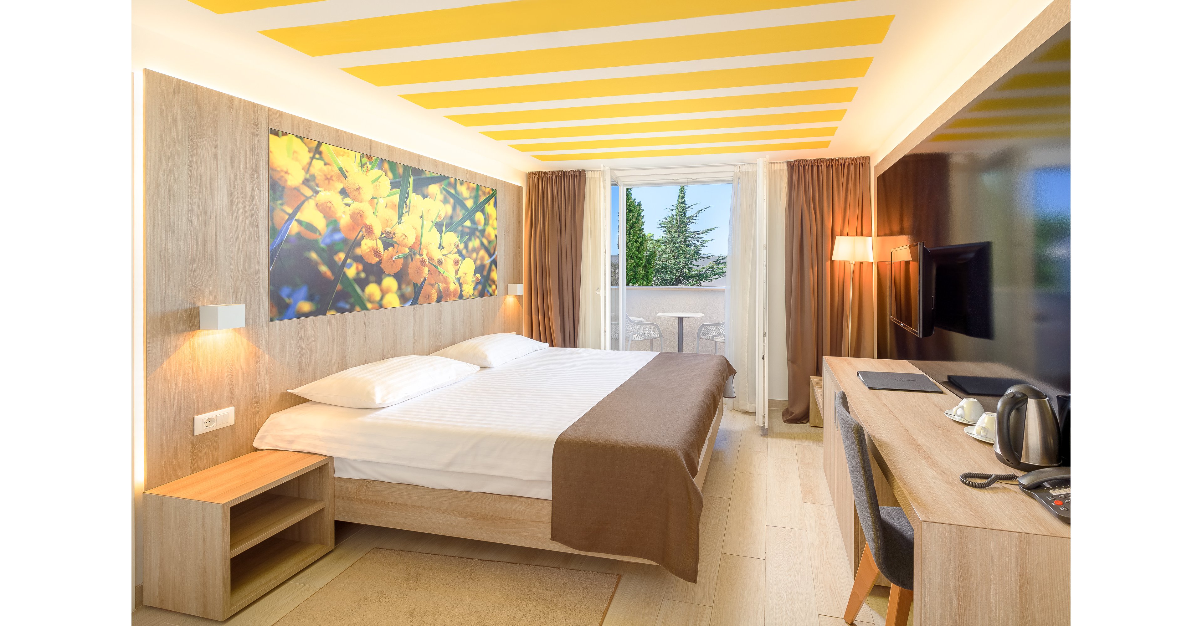 Medora Auri Beach Resort