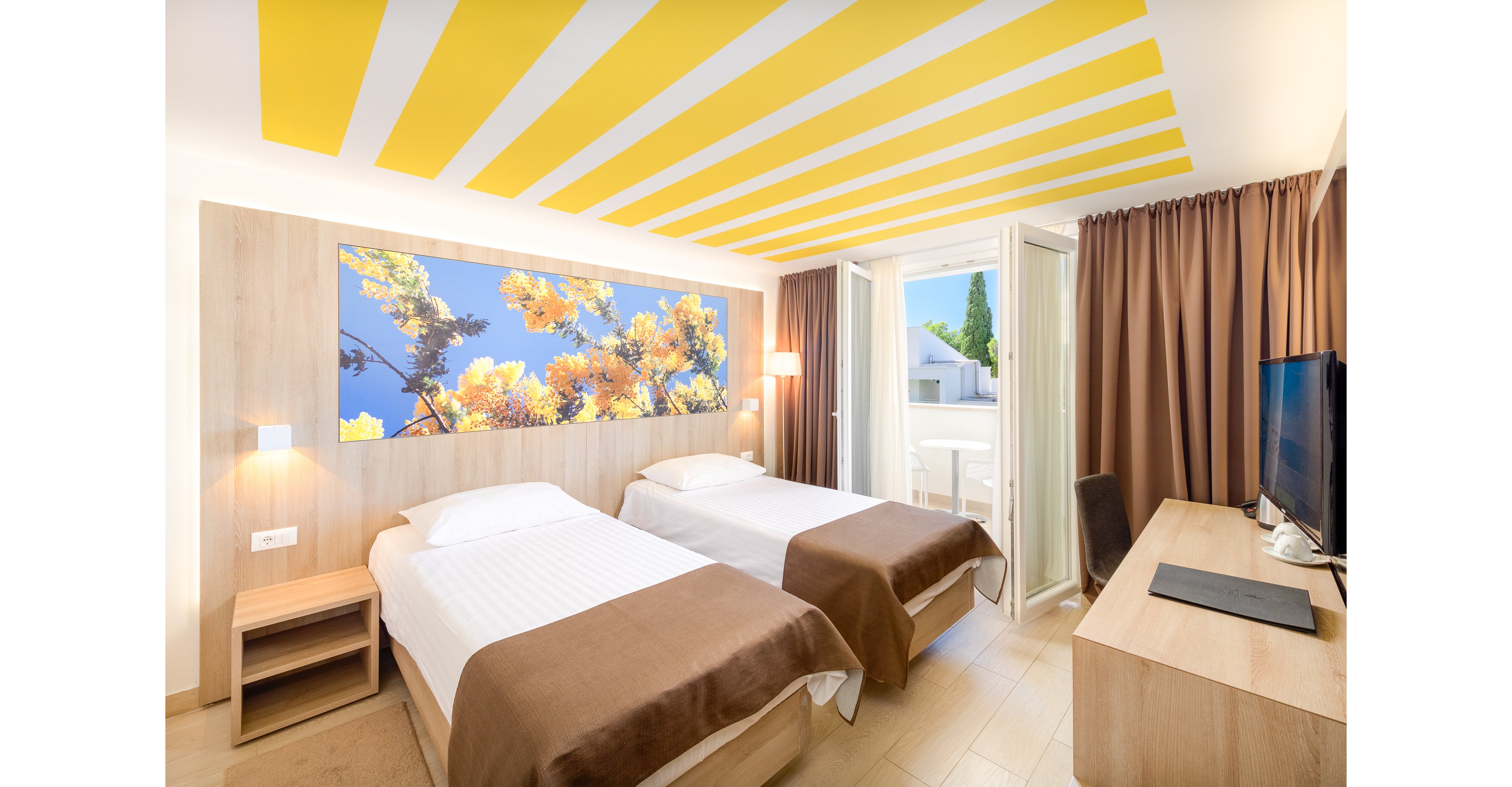 Medora Auri Beach Resort