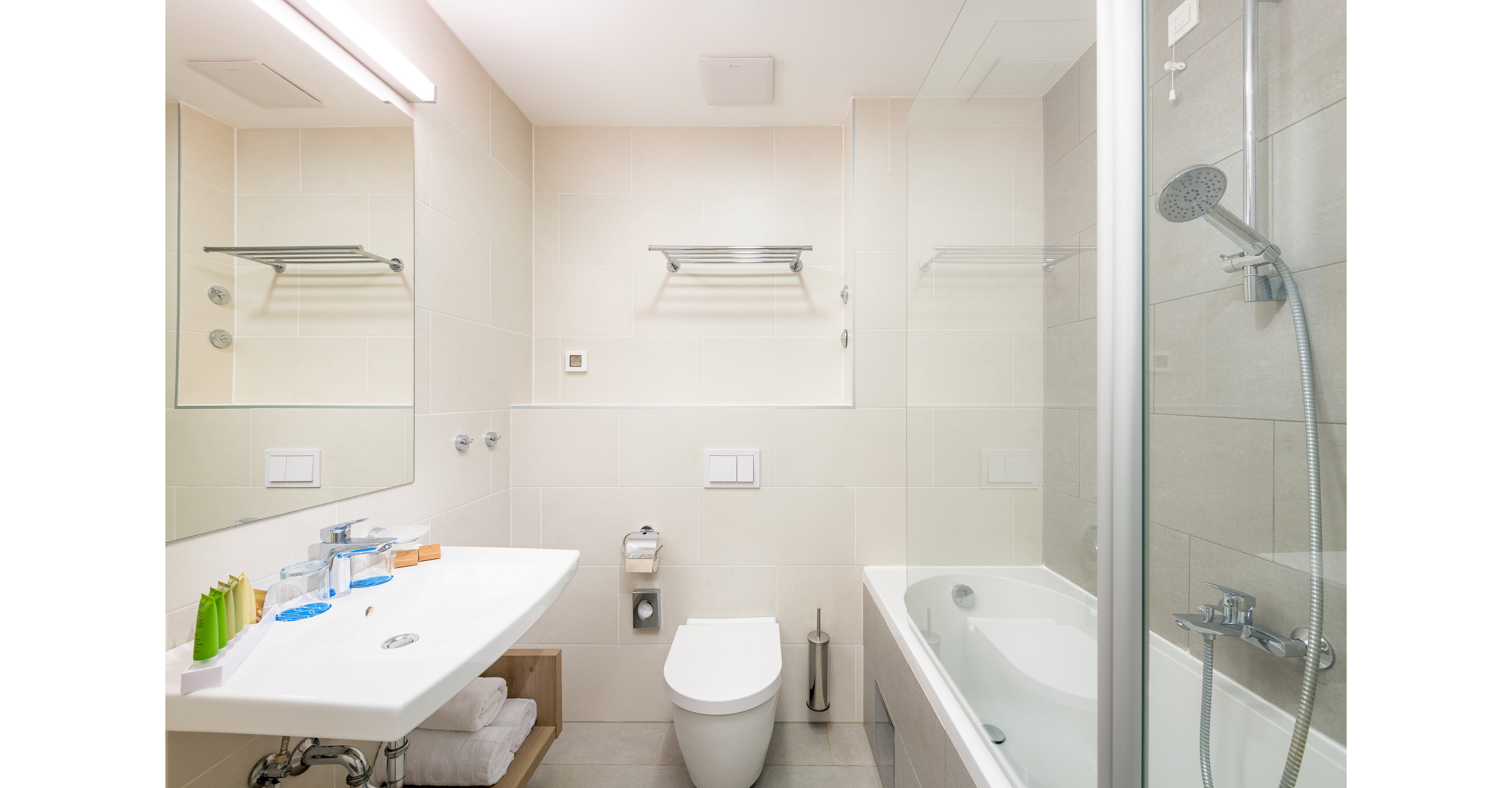 Medora Auri Beach Resort