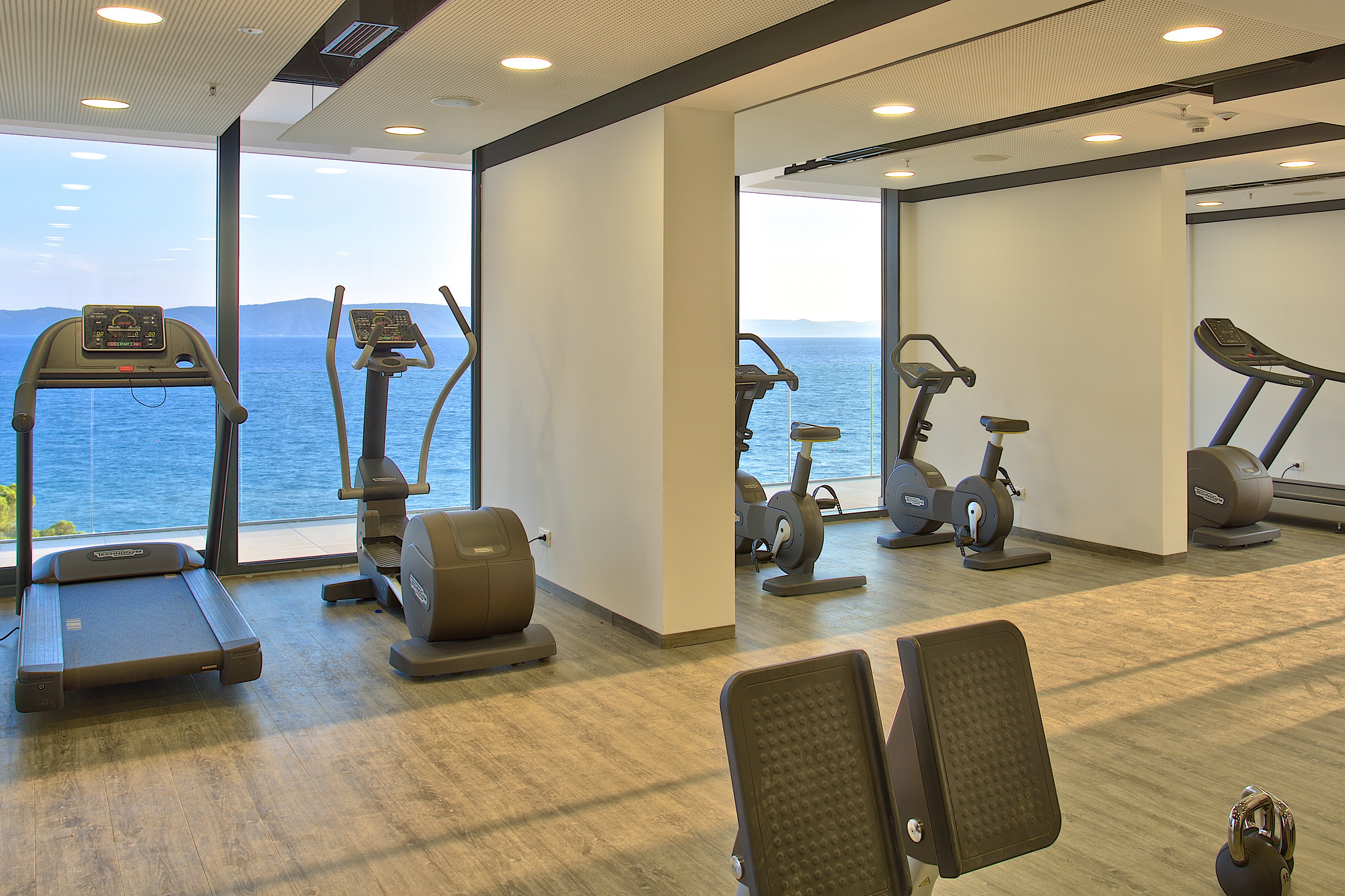 Medora Auri Beach Resort