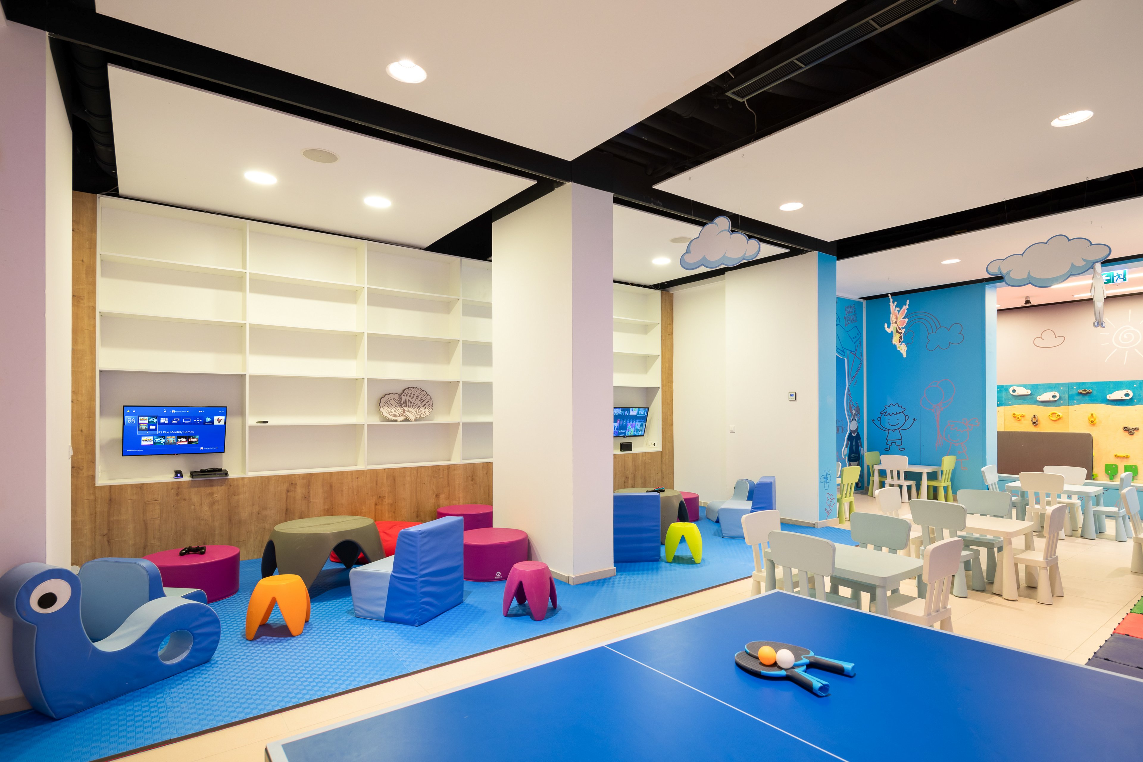 Medora Auri Beach Resort