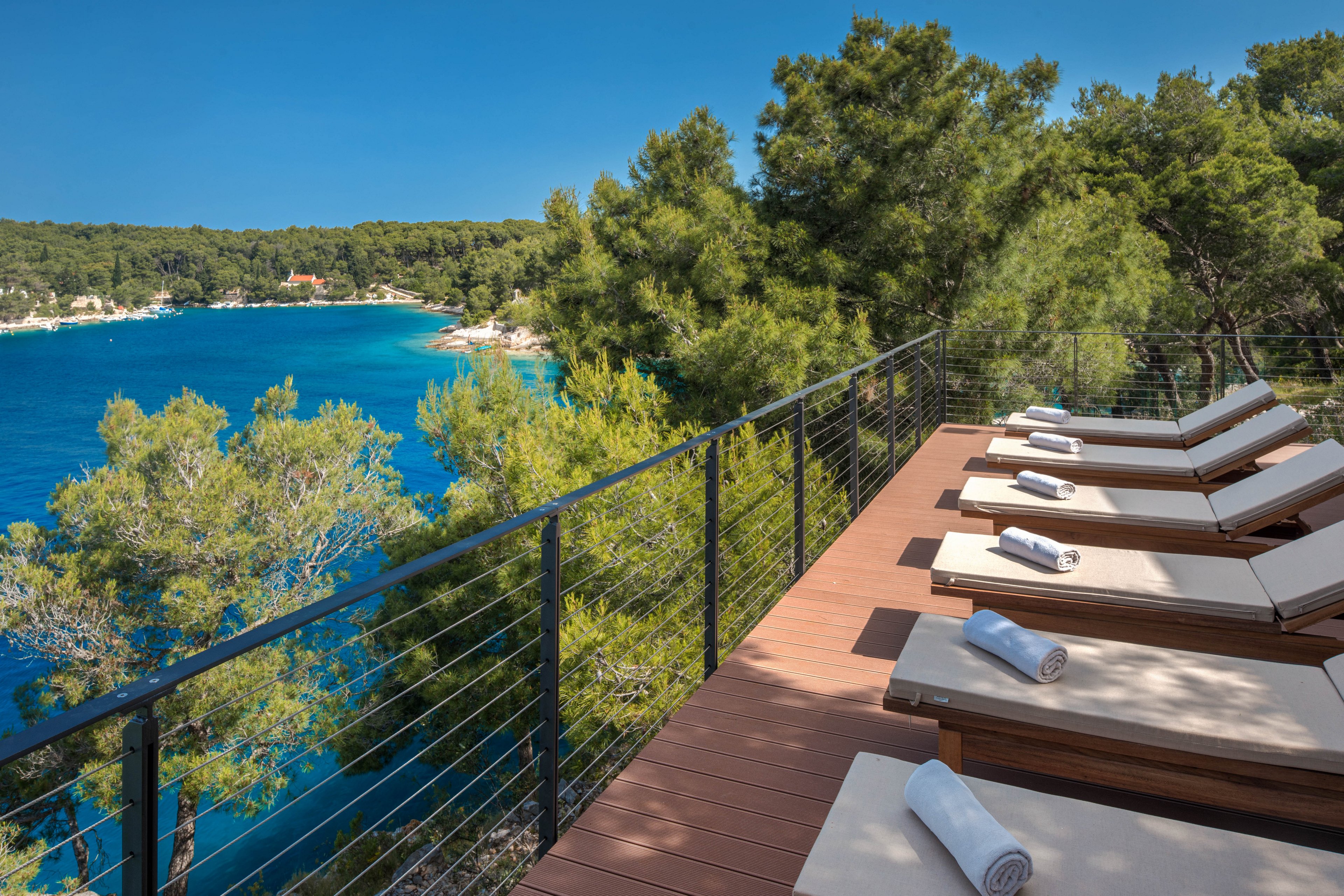 Gava Waterman Milna Resort