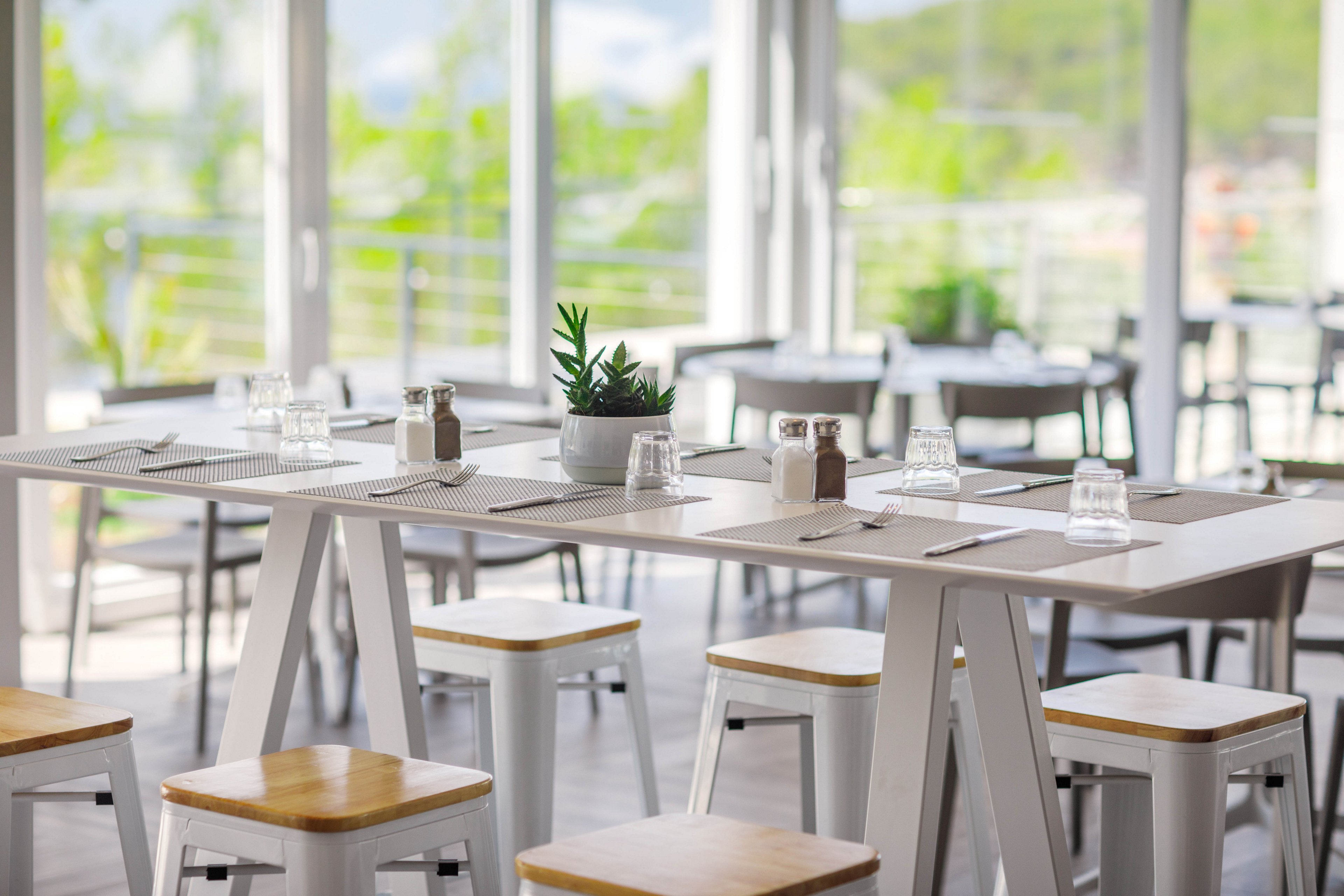 Gava Waterman Milna Resort