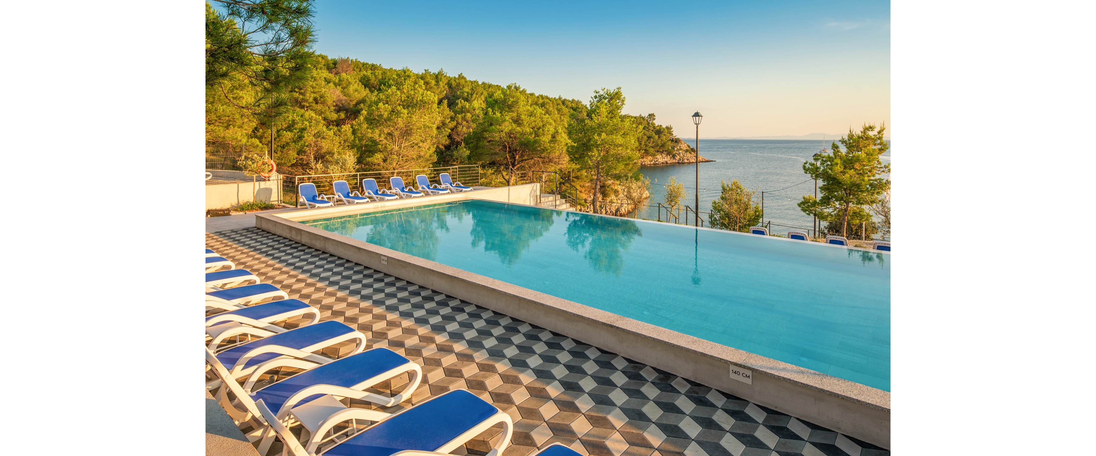 Gava Waterman Milna Resort