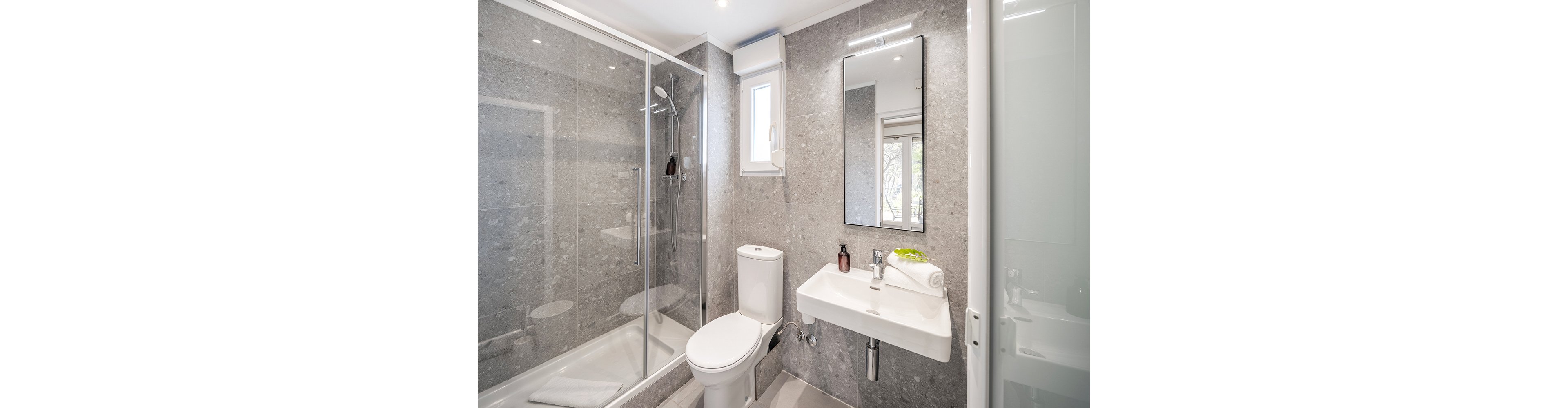 Waterman Beach Village & Glamping