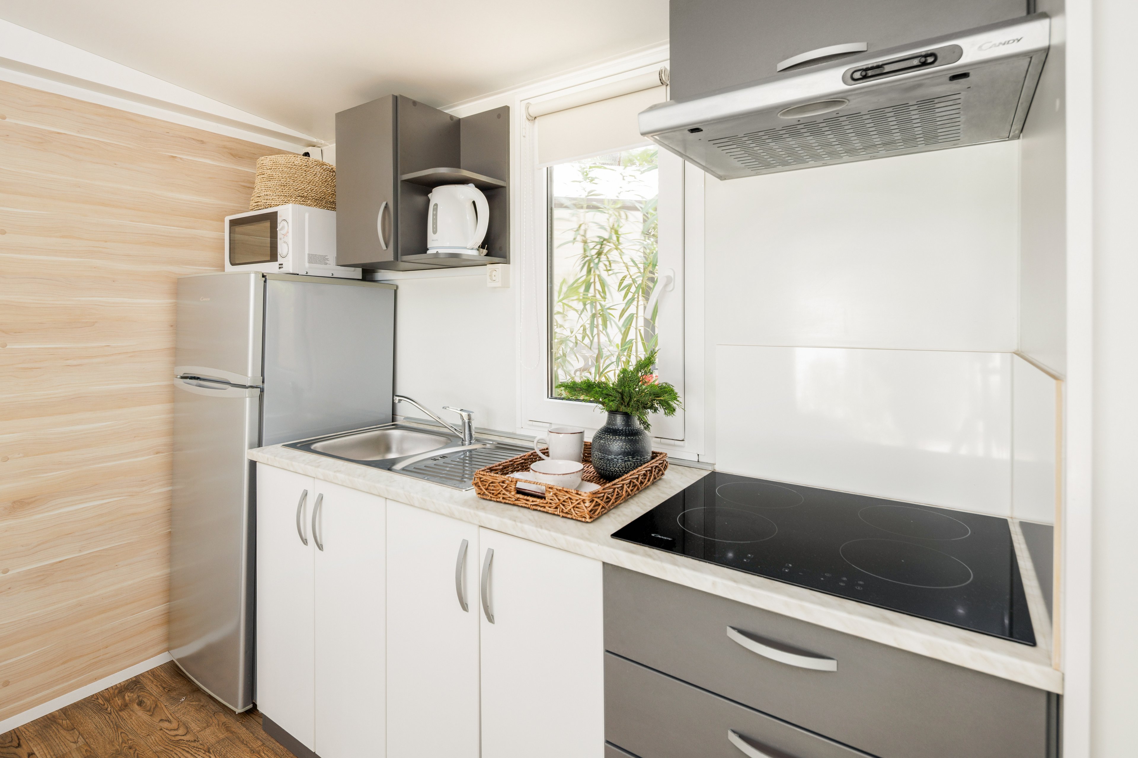 Waterman Beach Village & Glamping