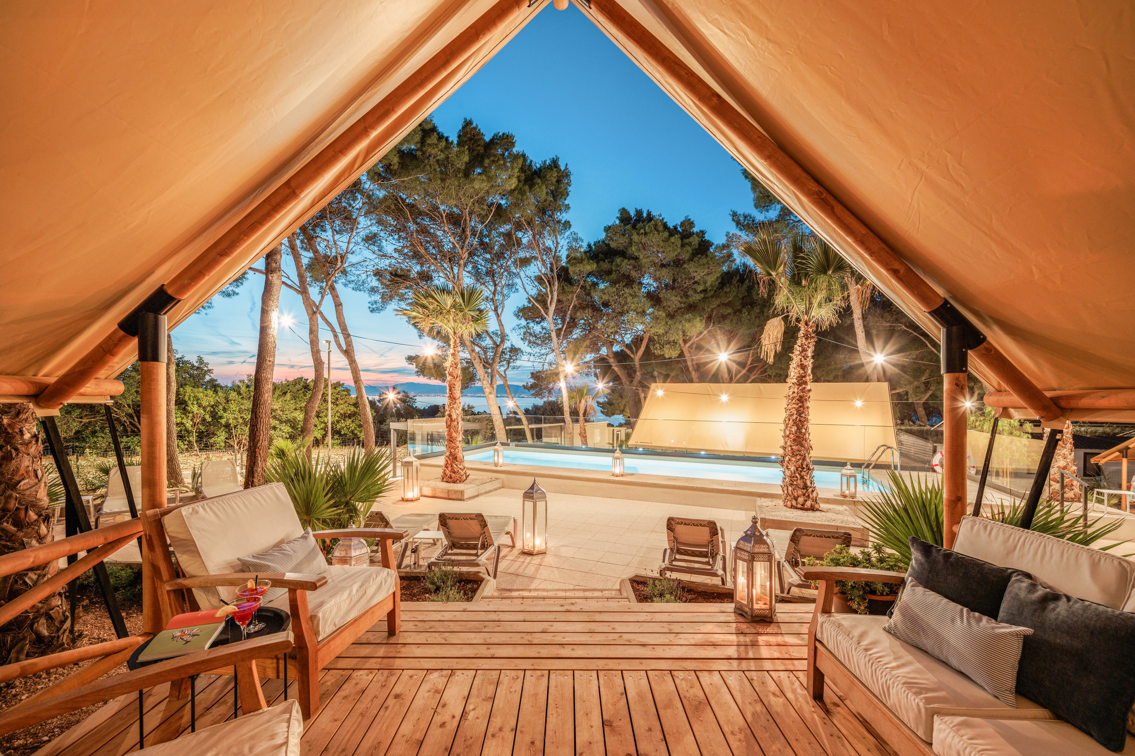 Waterman Beach Village & Glamping