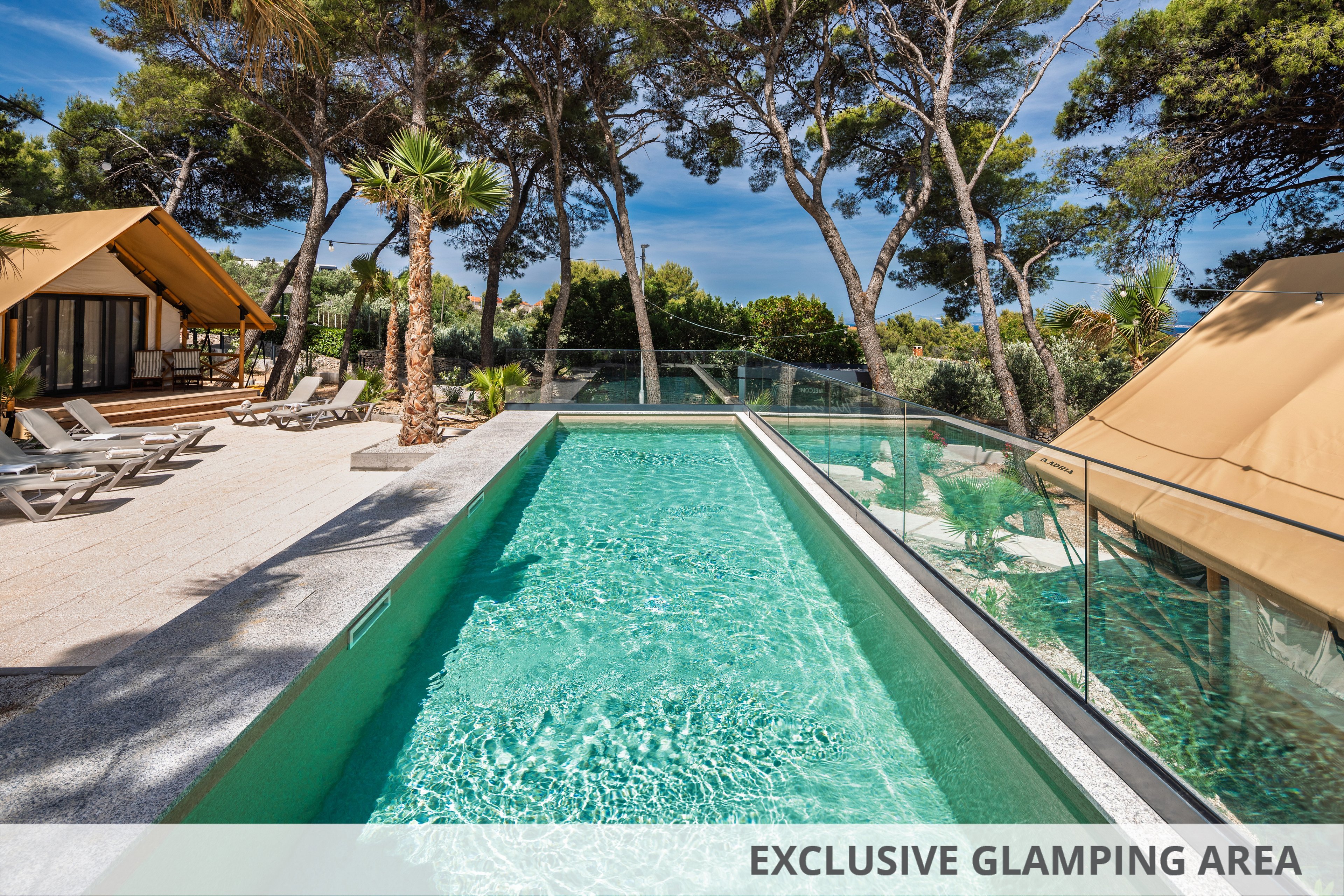 Waterman Beach Village & Glamping